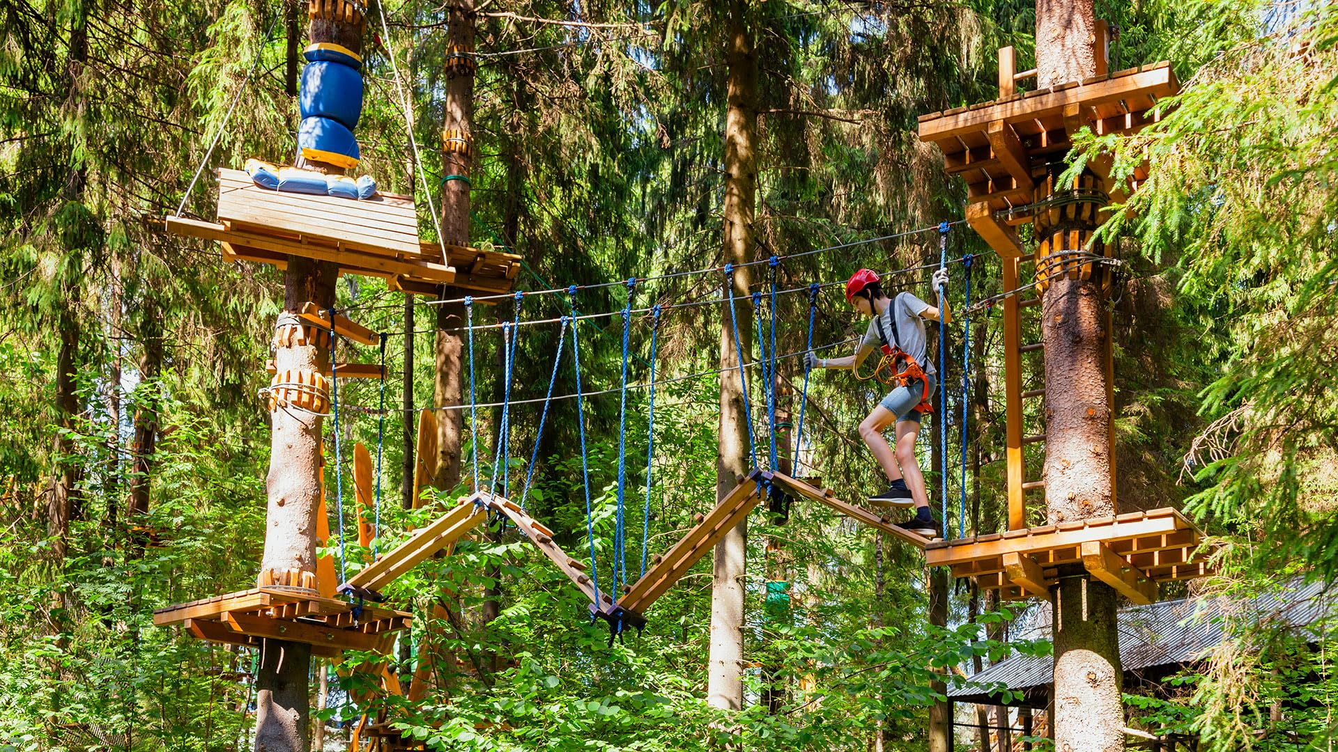 JOCHEN SCHWEIZER Geschenkgutschein: Kletterparcours im Waldseilgarten für 2