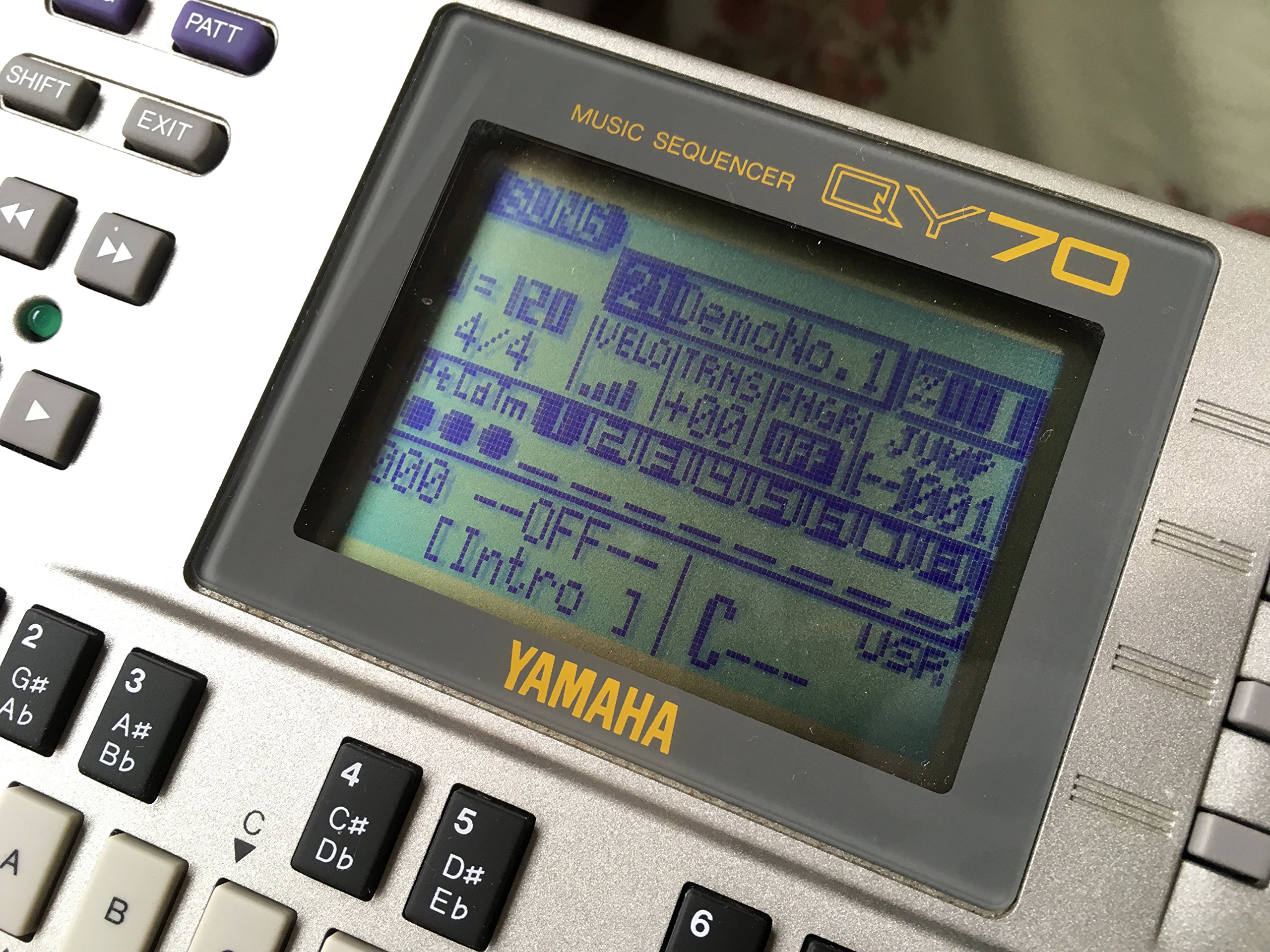 Amazon.com: Yamaha Qy70 Audio Sequencer Midi : Musical Instruments 