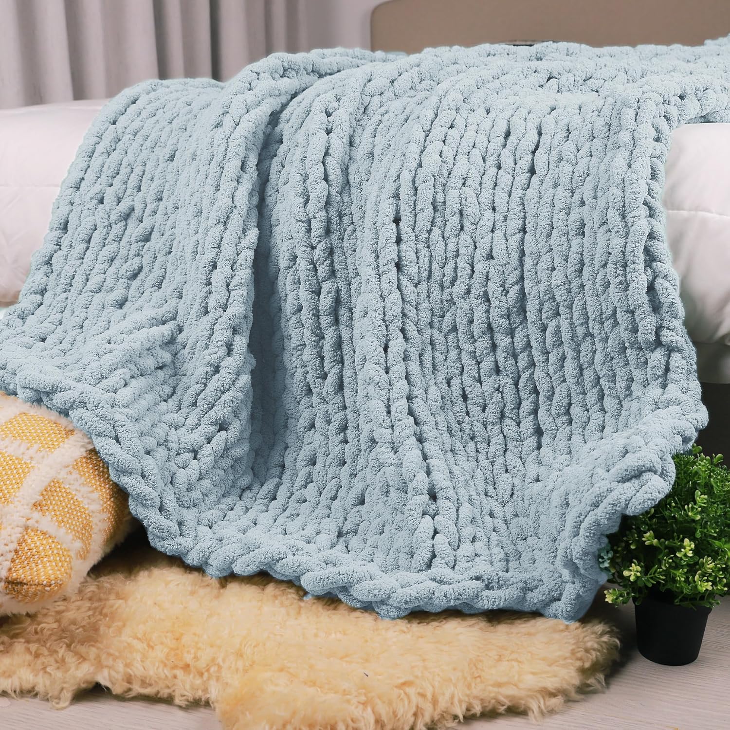 Carriediosa Chunky Knit Throw Blanket 50" X 60", 100% Hand Made Large Chenille Loop Yarn Soft Fluffy Throws for Couch Sofa Bed, Big Crochet Cozy Heavy Thick Cable Woven Blanket, Light Blue