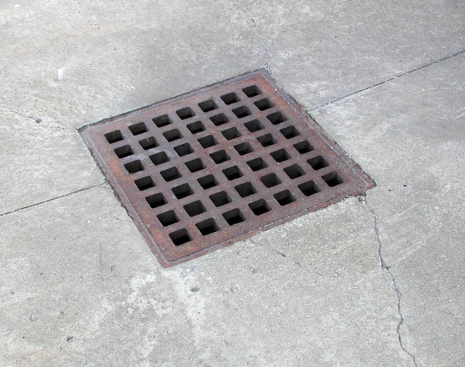 ENPAC Spill Protector Drain Cover, Red, Durable Urethane Construction, Easy-to-use, Completely Seals Drain, Chemically Resistant (Square 18")