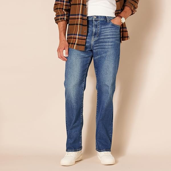 Amazon Essentials Men's Straight-Fit Stretch Jean - Discontinued Colours - 3