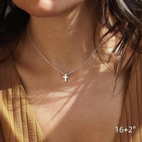 Vista 6 de M MOOHAM Collar de Cruz para Mujeres Adolescentes Niñas, Delicado Collar con Colgante de Cruz Chapado en Oro Real de 14K Cruz Lateral Gargantilla