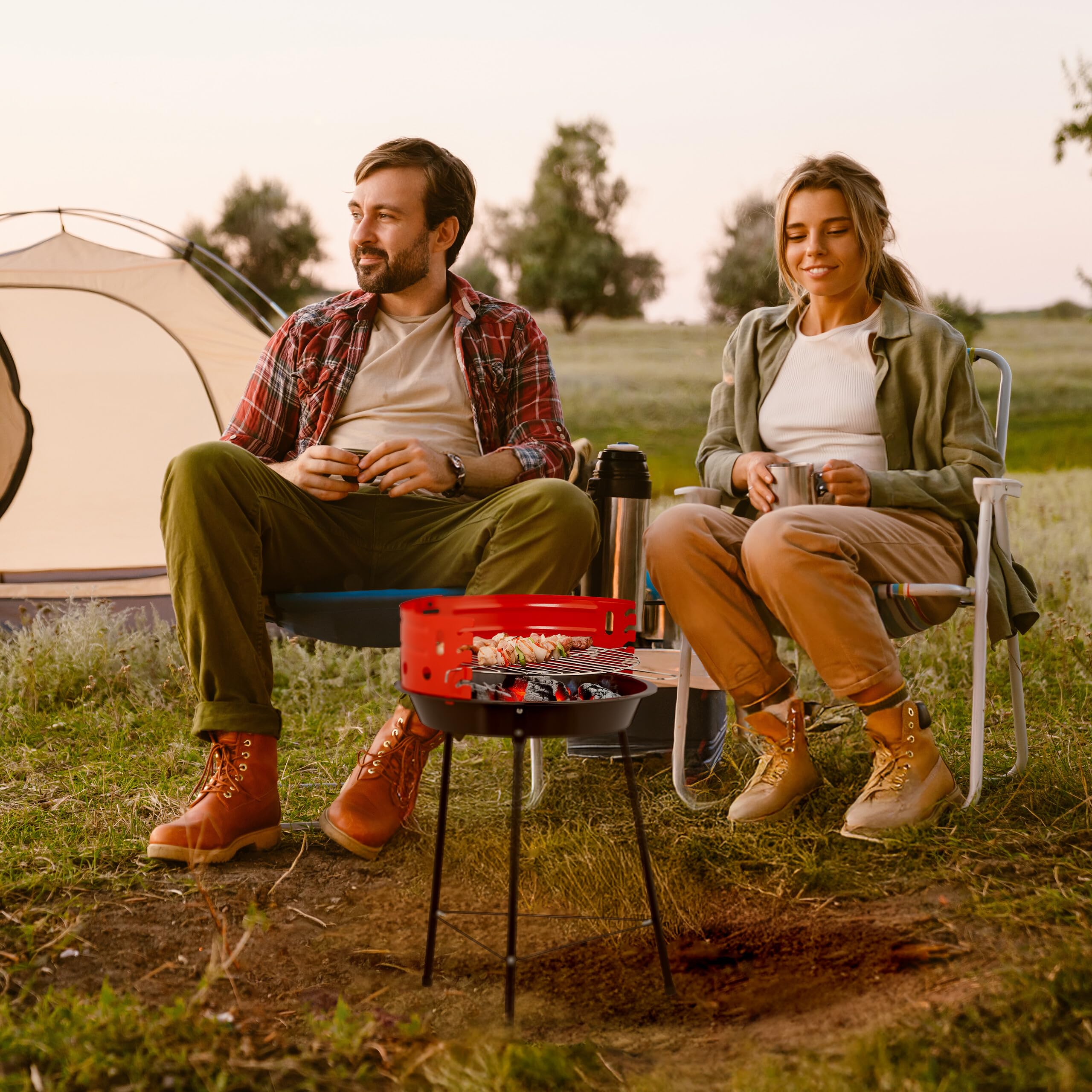 Relaxdays Barbecue Charbon de Bois tripode, Ø 42 cm, Grill Rond sur 3 Pieds, Protection Contre Le Vent, Noir/Rouge