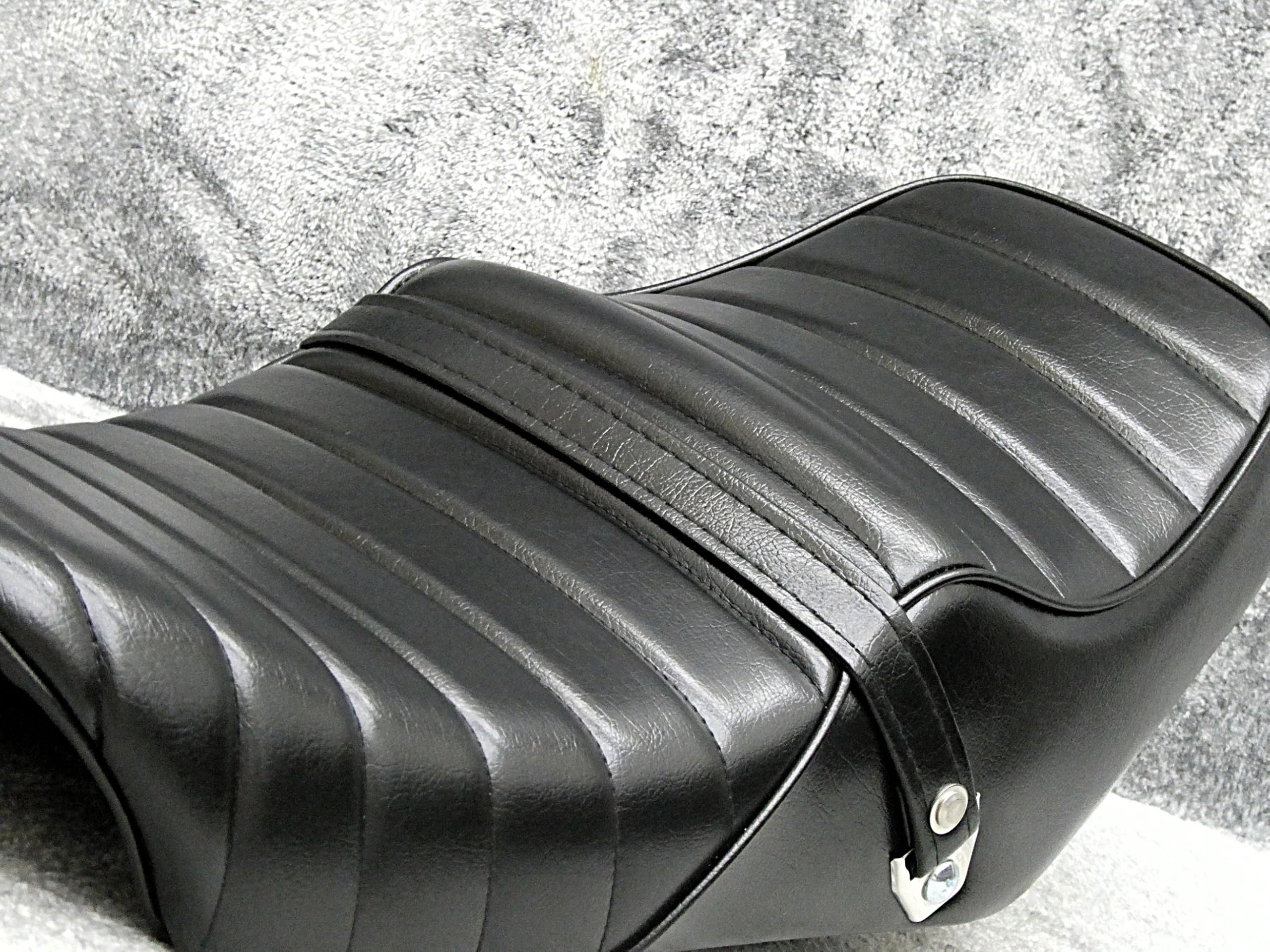 Amazon | SR400 RH01J 黒皮 タックロールシート/ 1JR SR500 1JNキャブ