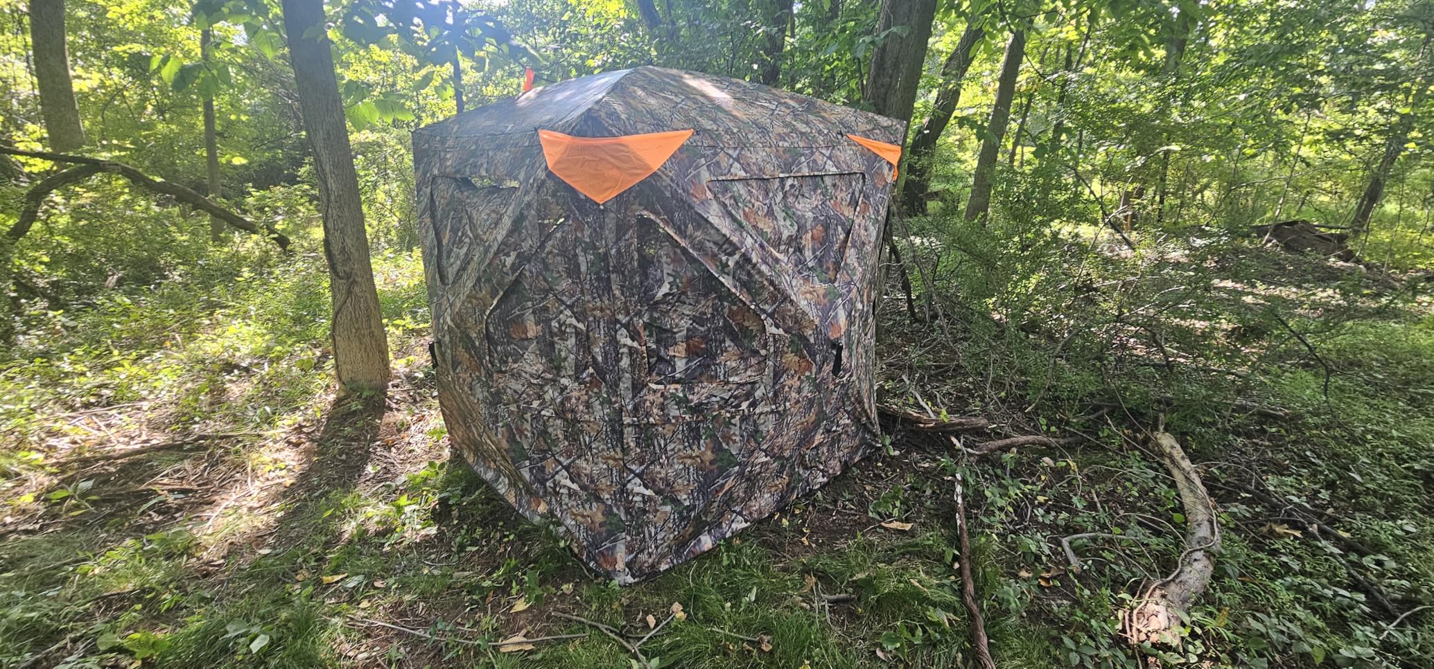 TIDEWE 360 Degree See Through Blind in field setup