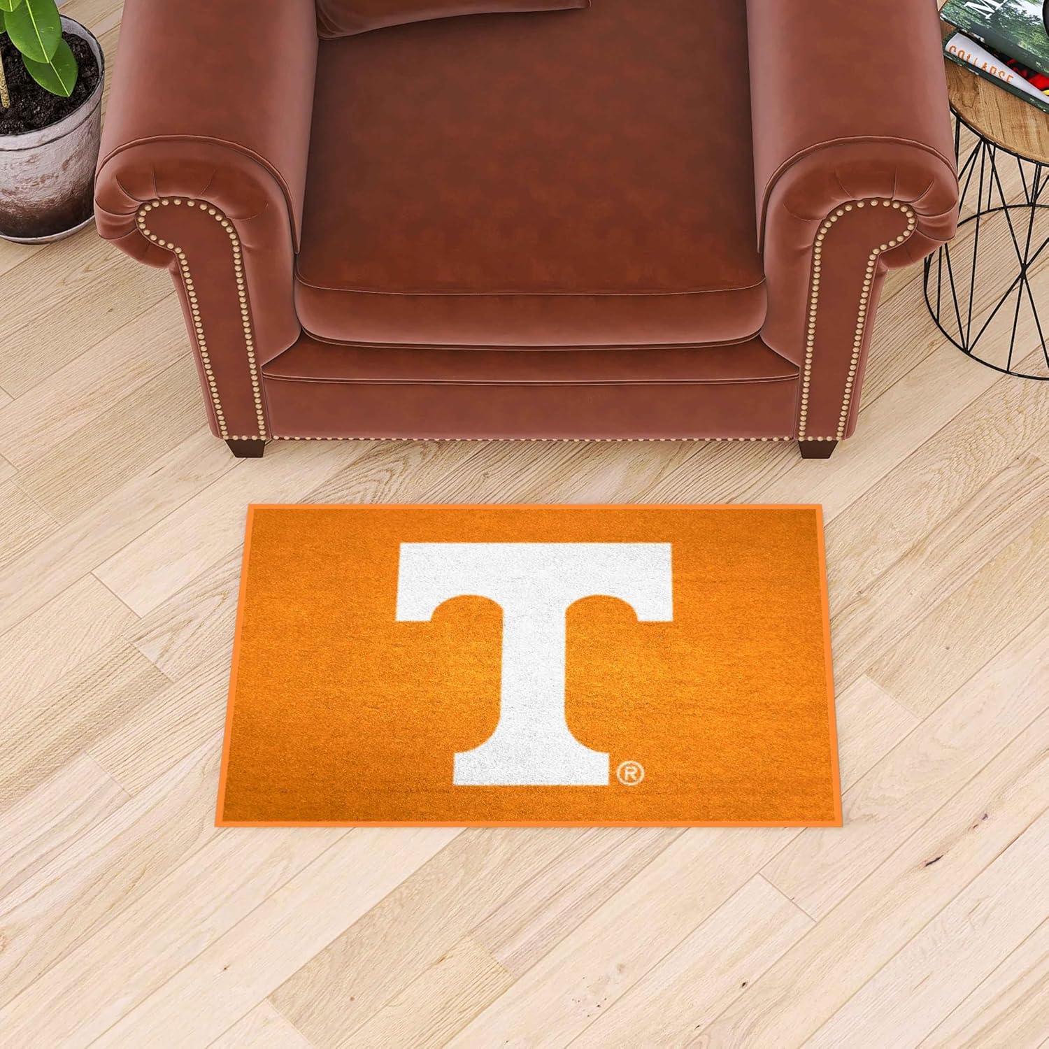 FANMATS - 4376 NCAA University of Tennessee Volunteers Nylon Face Starter Rug 19"x30"