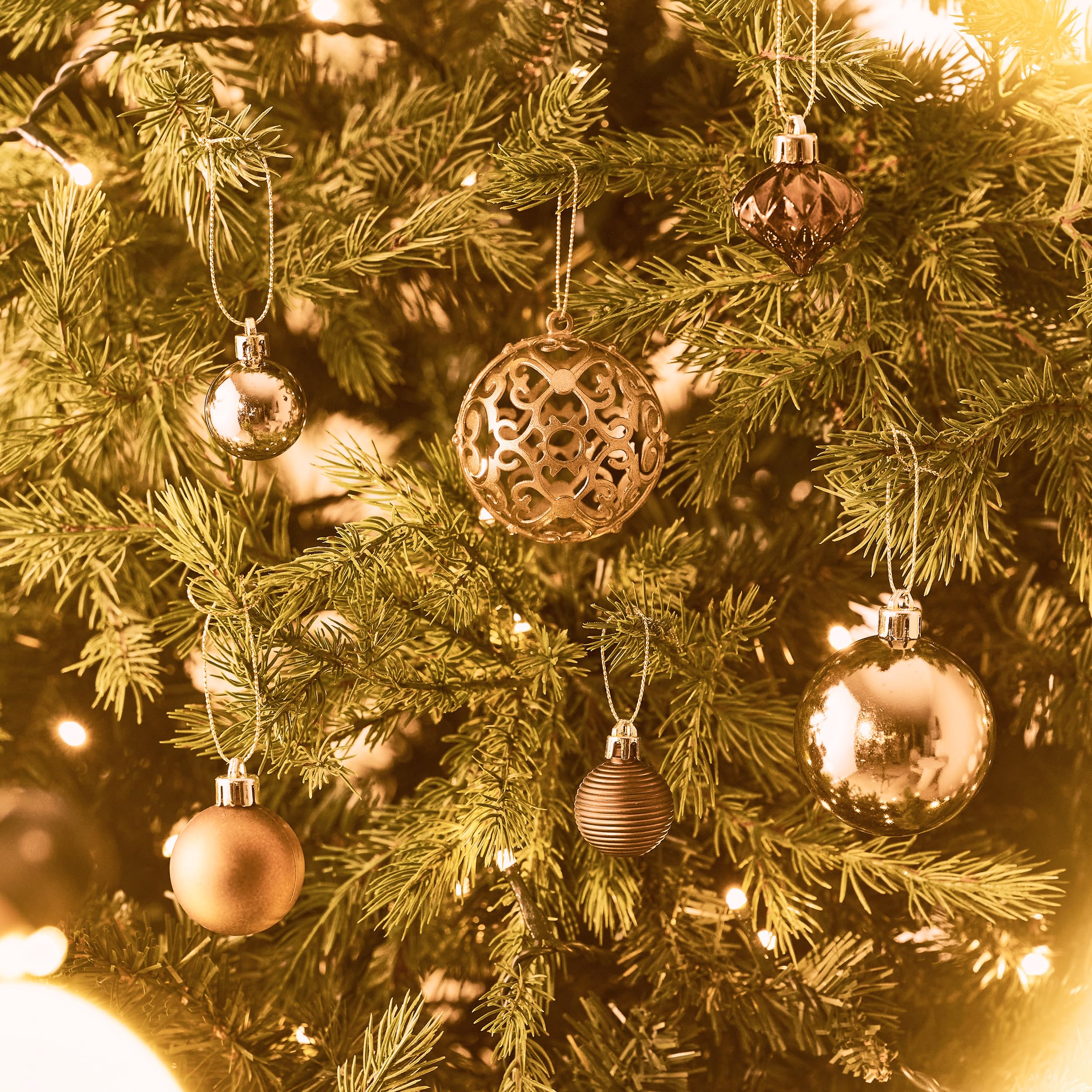Valery Madelyn Weihnachtskugeln, 100 stück Christbaumkugeln mit Geschenkpaket, Weihnachtsbaumschmuck Christbaumschmuck mit Aufhänger, Thema Bronze