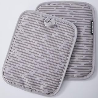 2 Pack Pot Holders for Kitchen, 7 x 9 Inch Cotton and Non-Slip Silicone Potholders Heat Resistant, Oven Cooking Hot Pads Pan Holder (Light Gray)