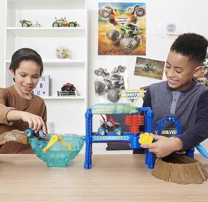 Monster Jam Megalodon Monster Wash Playset con Camión Cambia Color miniatura 2