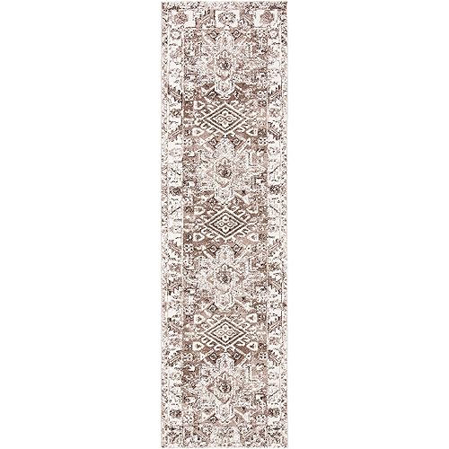SAFAVIEH Vintage Hamadan Collection Runner Rug - 2'3" x 8', Brown & Ivory, Traditional Persian Design, Non-Shedding & Easy to Clean, Ideal for Hallway, Foyer, Entryway, Bedroom (VTH211T)