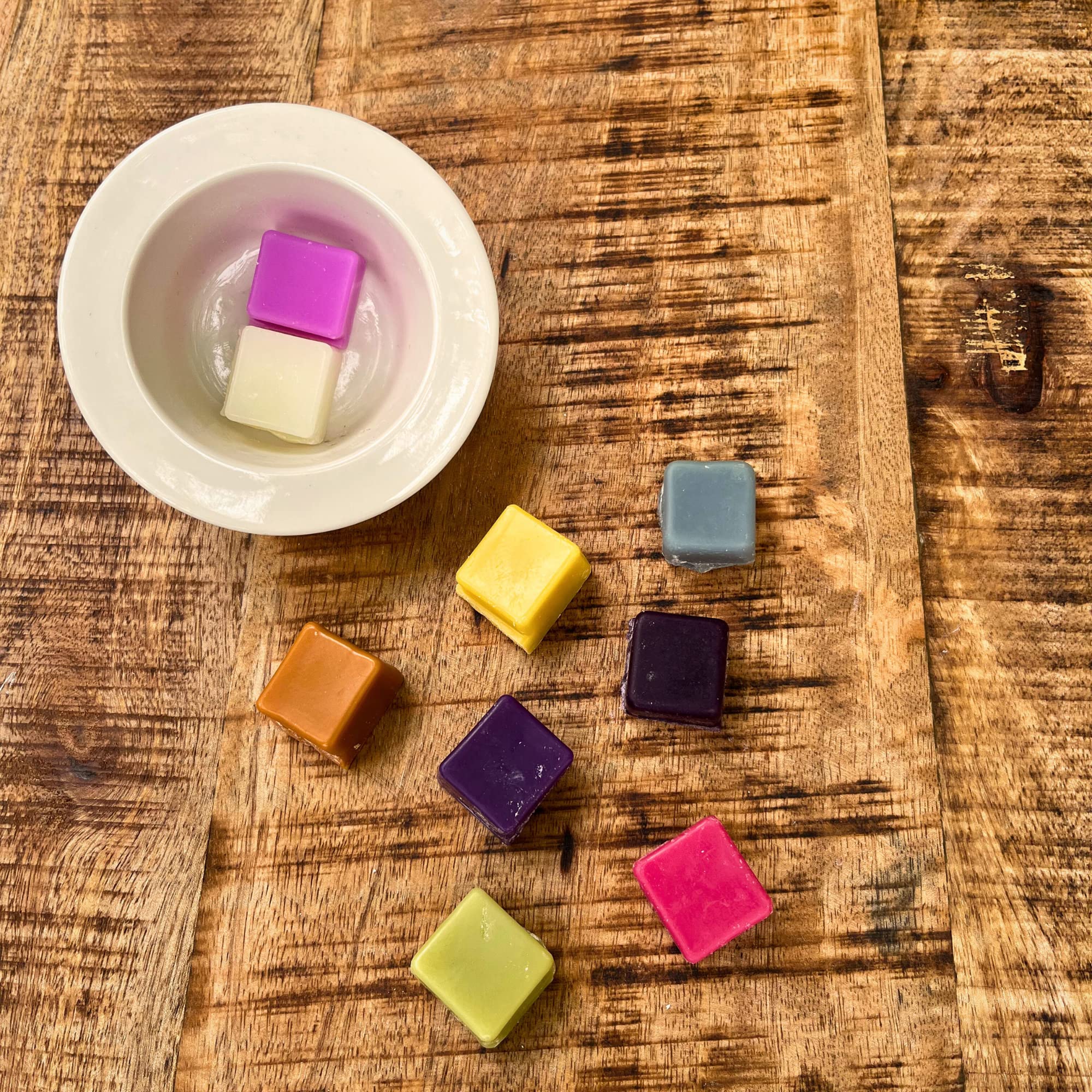 Woodbridge Cera Profumata Per Lampada Spellbound 68g - Cubetti Miscela Fruttata Di Mirtillo, Fragola E Lampone, 8 Pezzi, 10 Ore Di Profumo - 3