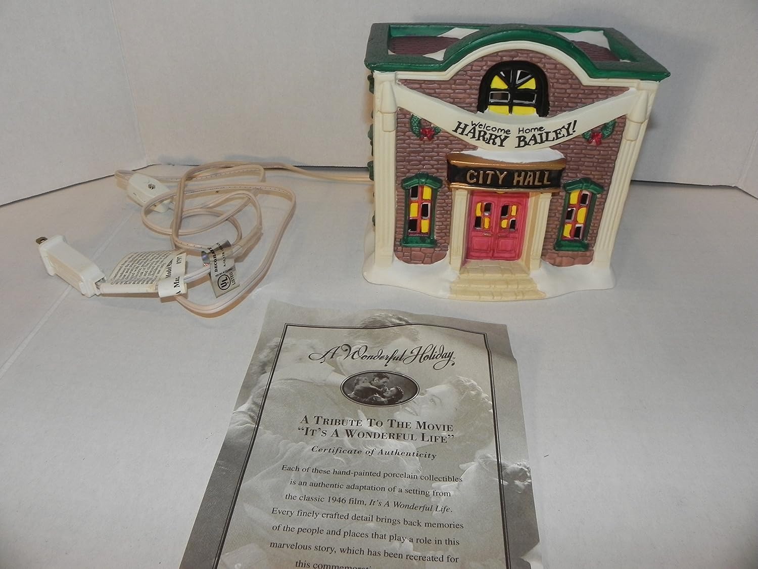 1997 It's a Wonderful Life Bedford Falls City Hall Illuminated Porcelain Building