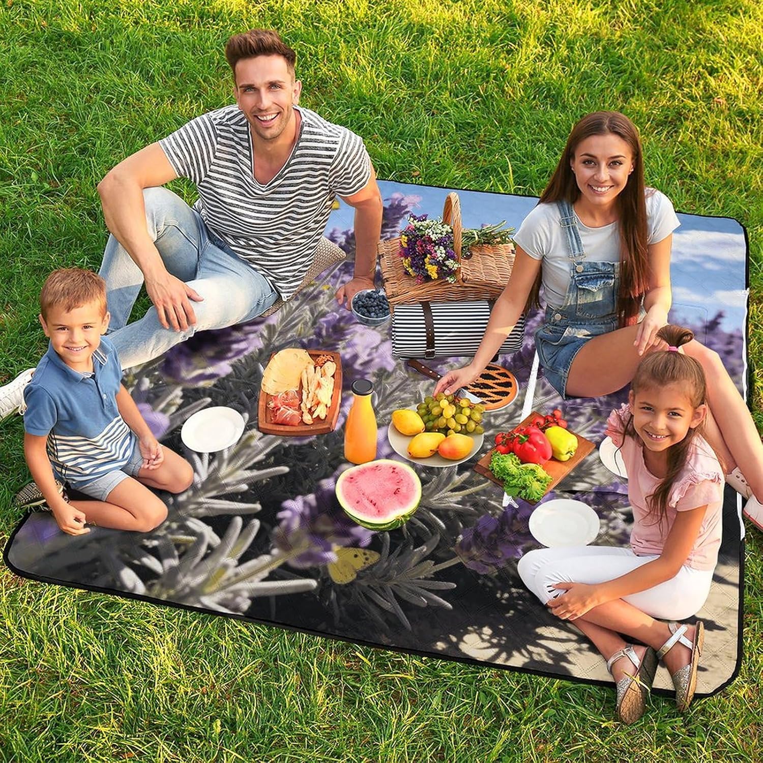 Purple Lavender Picnic Blanket with Zipper Water Resistant Sand Free Picnic Mat Washable Foldable Easy Carry Beach Blanket for Lawn Beach Hiking Camping