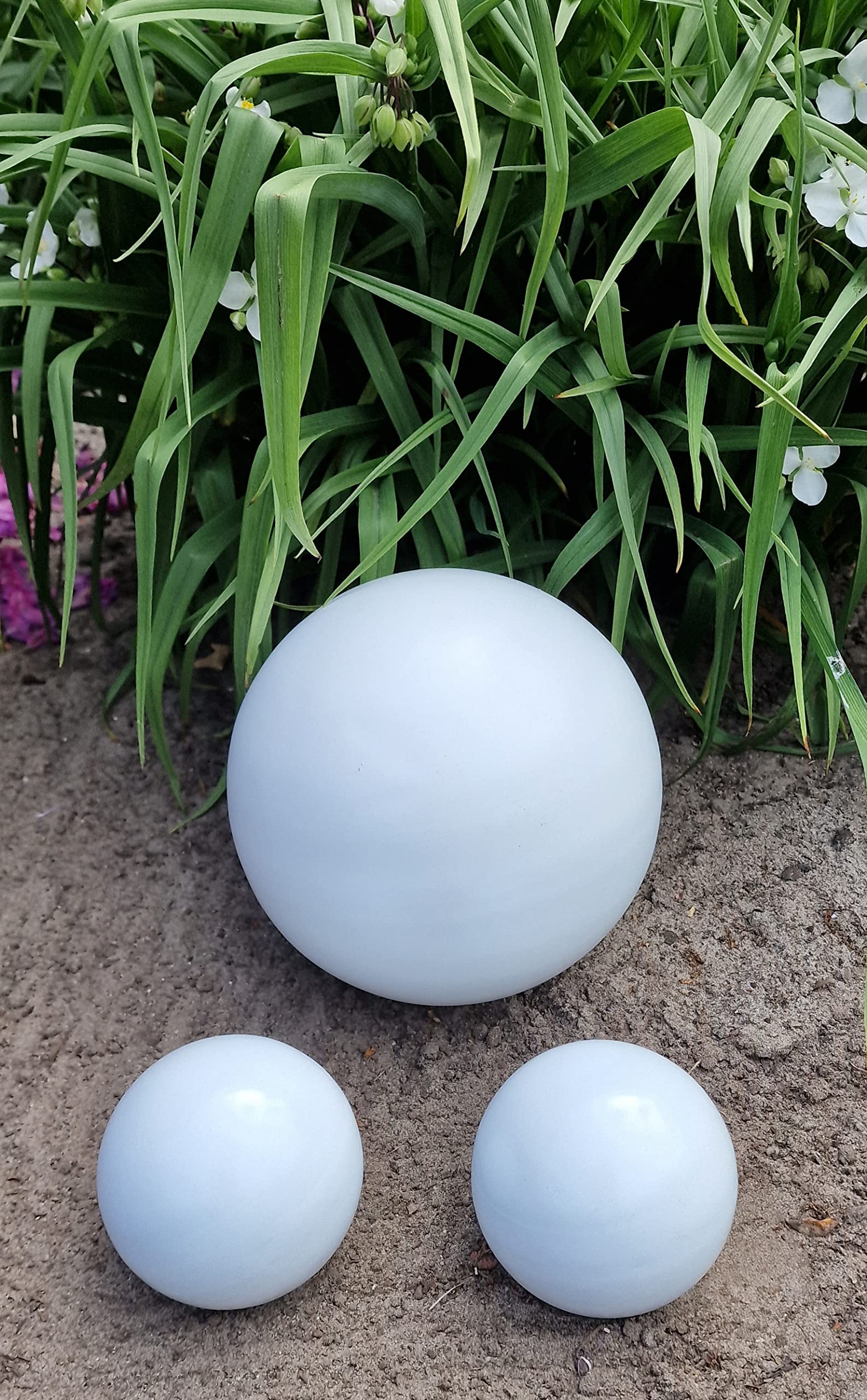 Dekokugel weiß matt 3er Set 20-10-10 cm aus Edelstahl Kugel Dekorationskugel Gartenkugel