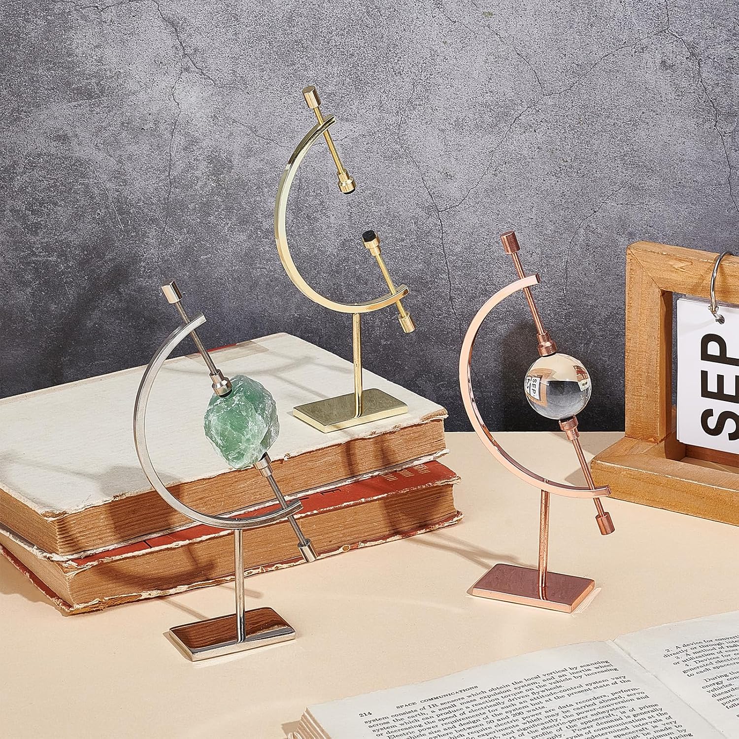 3 Pcs Tone Metal Sphere Holder Caliper Stand, Hold Up to 2.8" Crystal Sphere Holder Caliper Style Display Stand for Displaying Globes Minerals Decorations Souvenirs Ornament, 3 Color