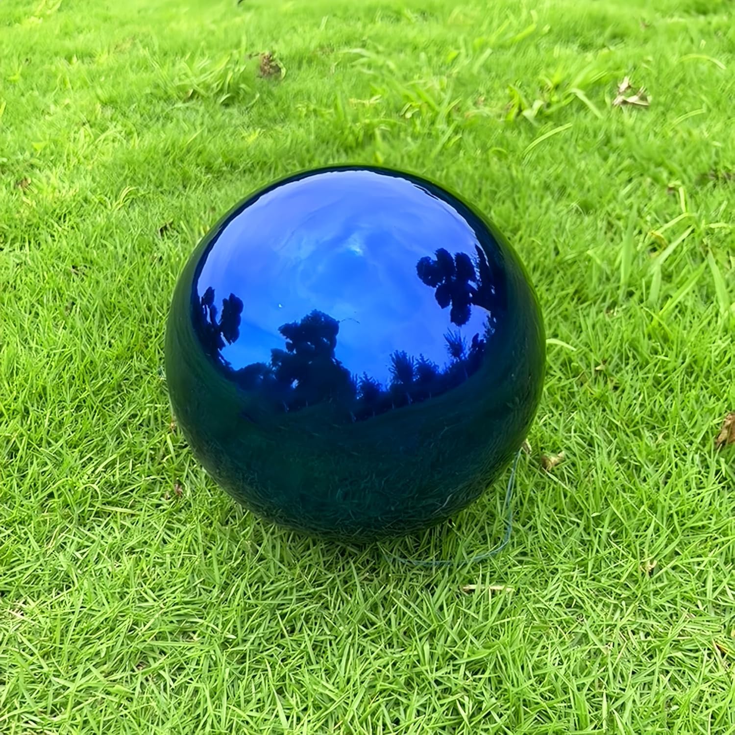 Outdoor Garden Gazing Mirror Ball: Gazing Ball, Stainless Steel Garden Mirror Globe, for Home Outdoor Pond Swimming Pool Decoration Gift, Hollow Floating Reflective Globe (Blue,10in)