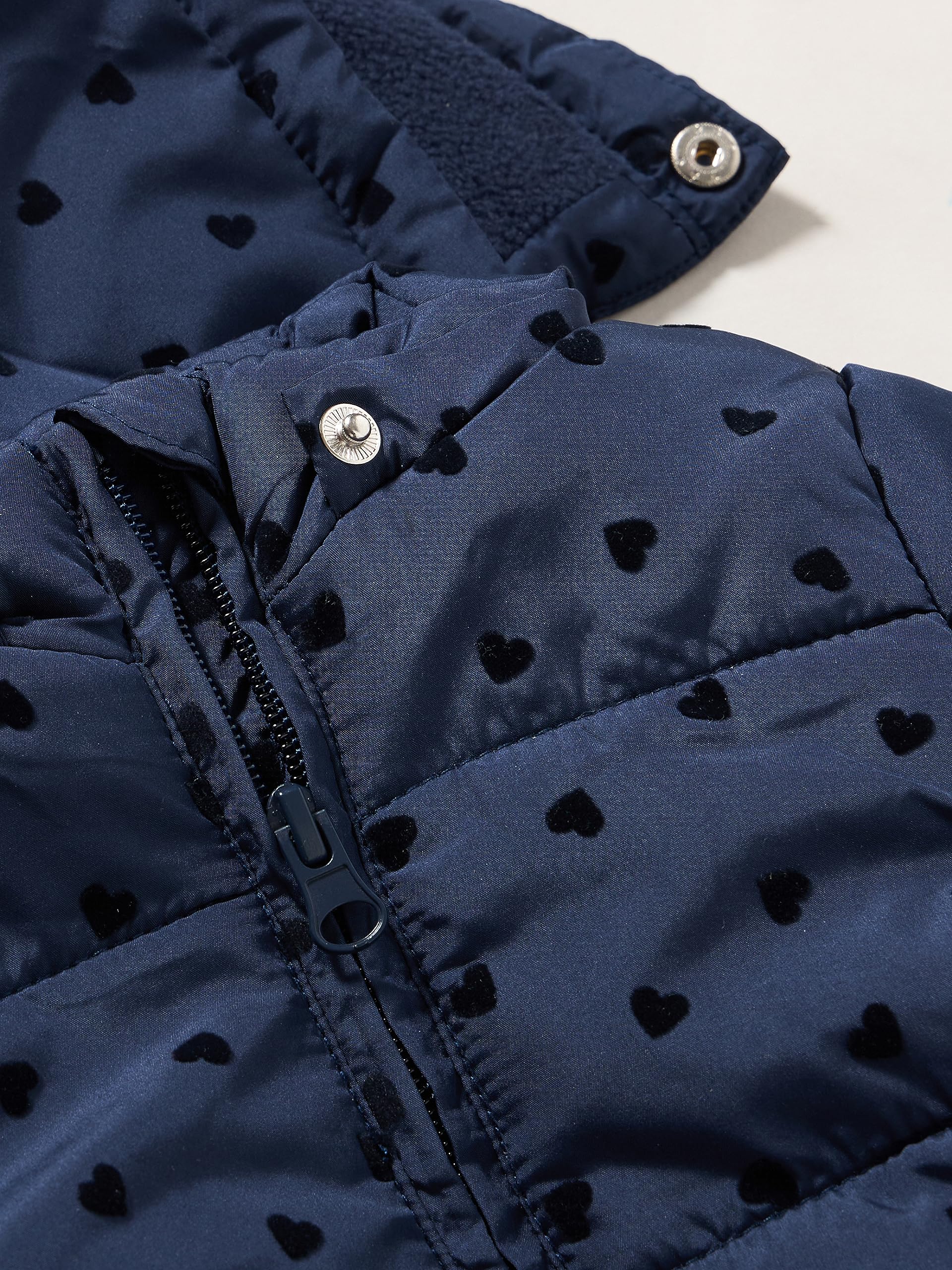 Chicco, Giubbotto Neonata con Cappuccio, in Morbido Tessuto, con Fantasie Moderne e alla Moda, Lavabile in Lavatrice, Abbigliamento Neonata 0-24 Mesi, Designed in Italy