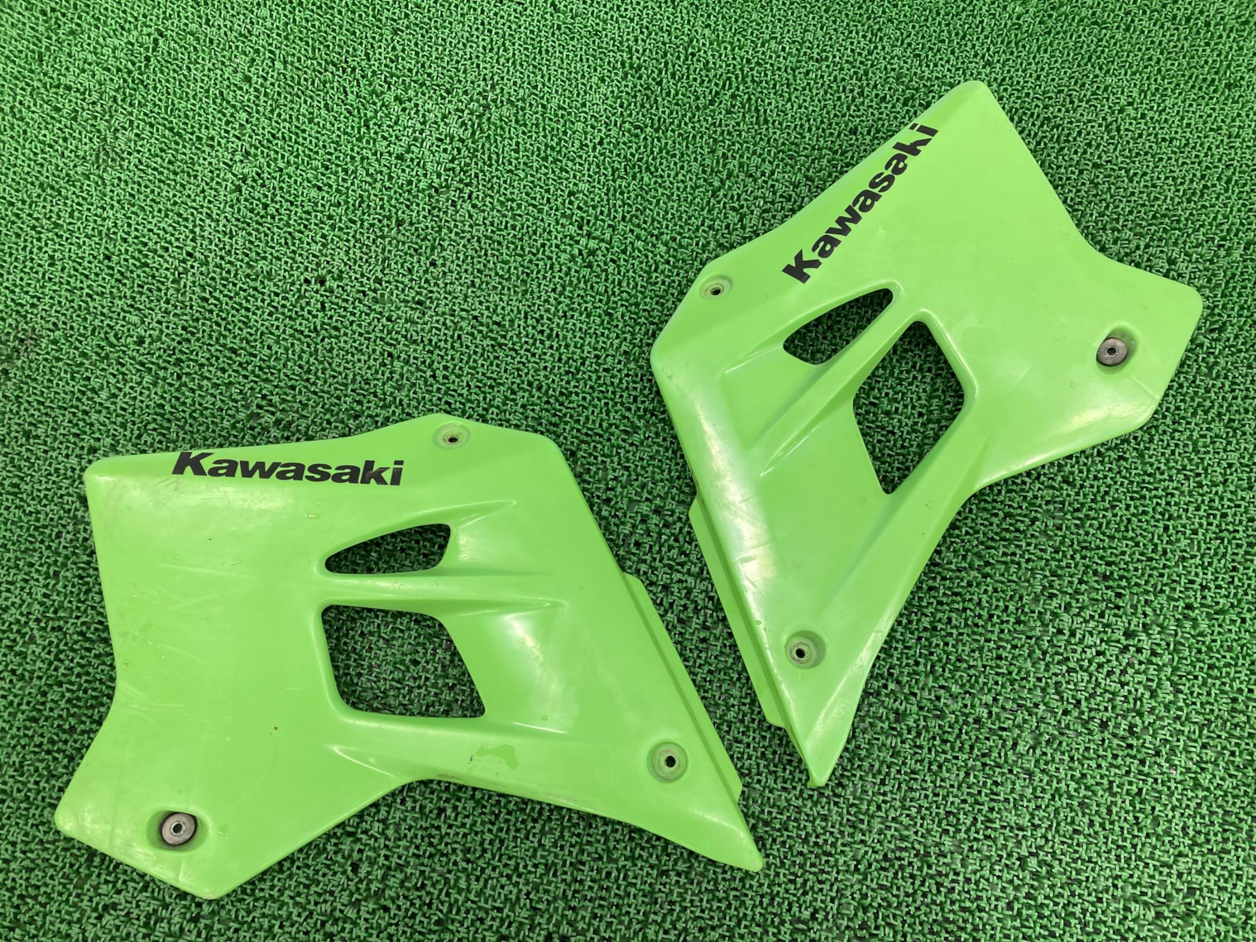 R様 Amazon.co.jp: KDX220R Shroud Left and Right Green 49089-1120