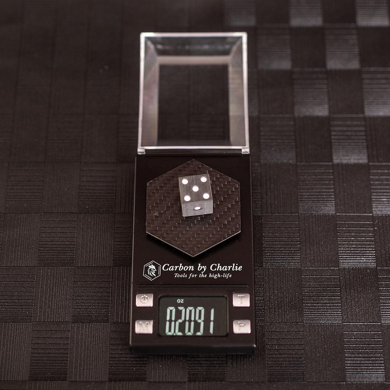 Carbon-By-Charlie Solid Carbon Fiber Dice Set – Set of 2 Premium Craps Dice for Adults – Deluxe Dice Pair for Backgammon, Yahtzee, Craps and Other Dice Games