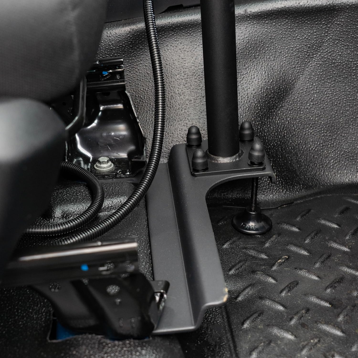 RAM MOUNTS No-Drill Adjustable Laptop Mount for '20-26 Ford Police Interceptor Utility RAM-VB-206-SW1
