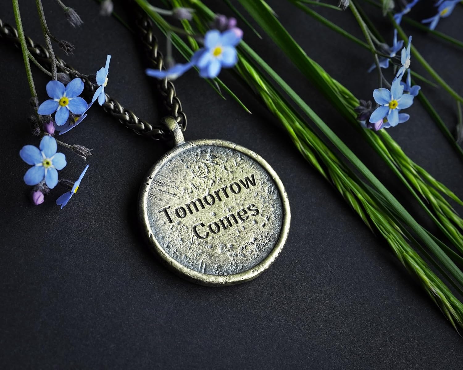 Baldur Jewelry - Expedition 33 Necklace Pendant Amulet with Chain