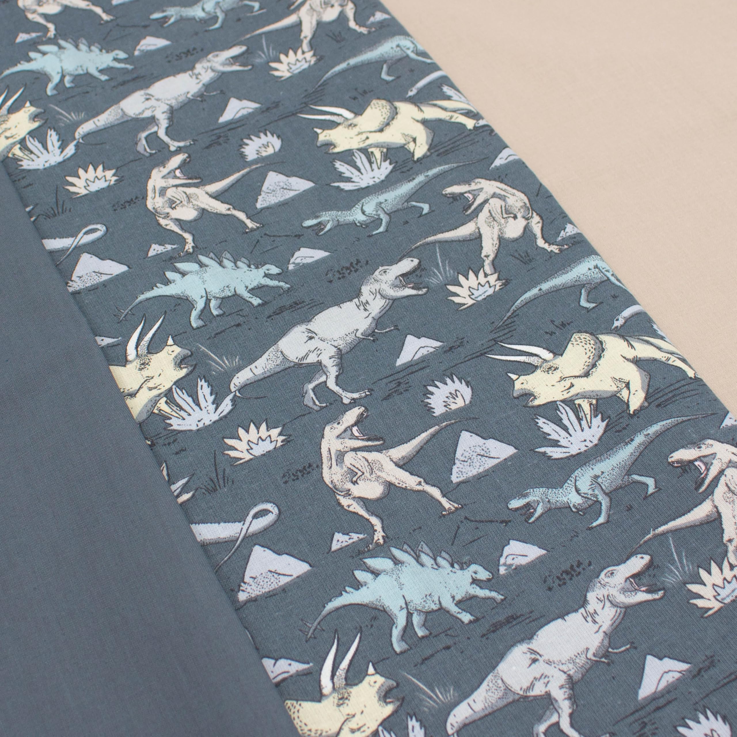 VmG-Store 1.5 m Cotton Fabric Set Design Fabric + 2 x Plain Colour Coordinated 100% Cotton Material Selection (Dino Set56) - Image 2