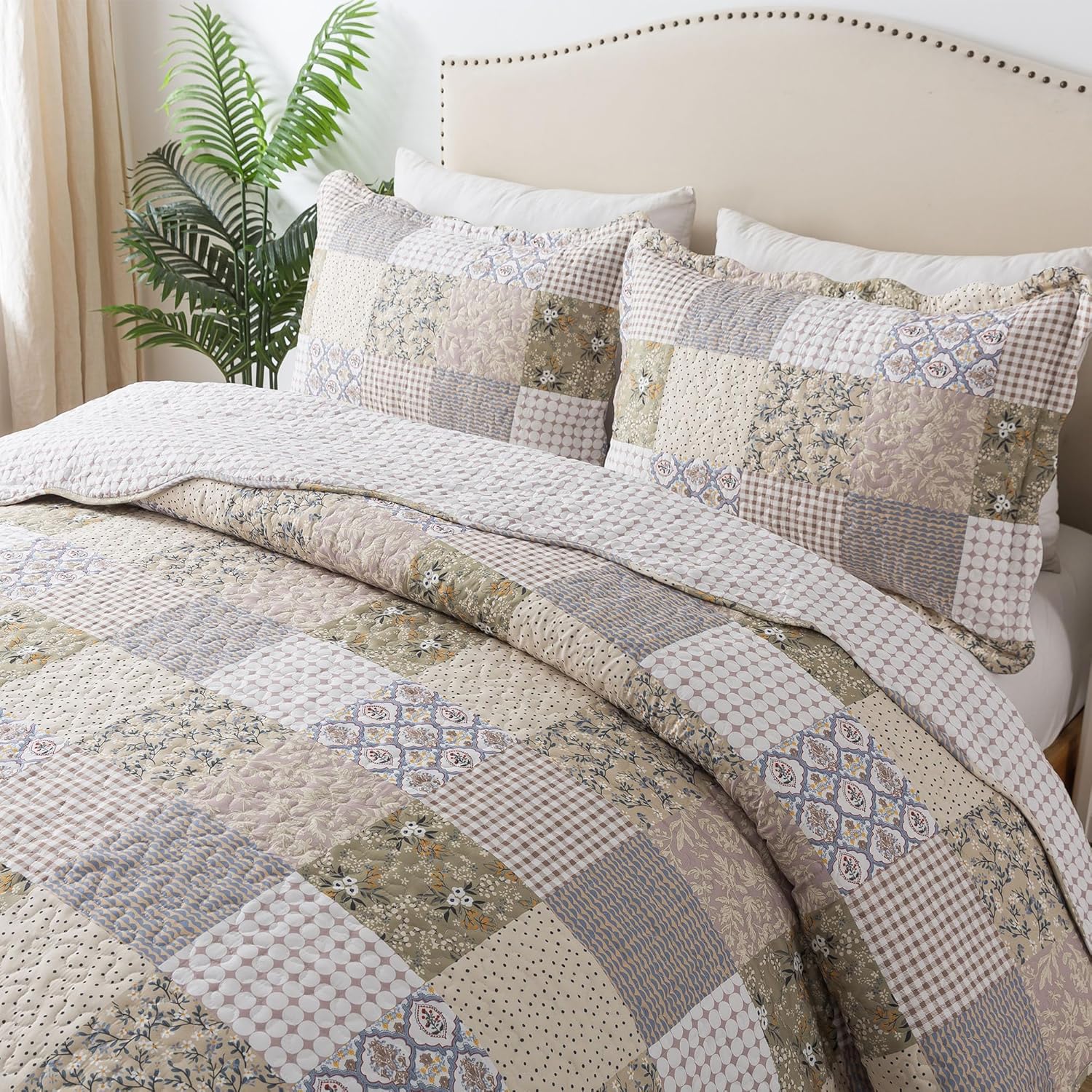 HoneiLife Quilt Set King Size - Lightweight Bedspreads 106x96, Microfiber Quilts 3-Piece, Patchwork Coverlet Rustic Bedding Sets All Season Quilts King-106" x 96" Light Brown