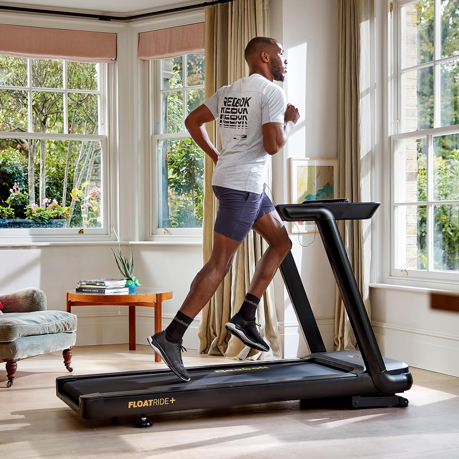 Reebok FR20z Treadmill console features