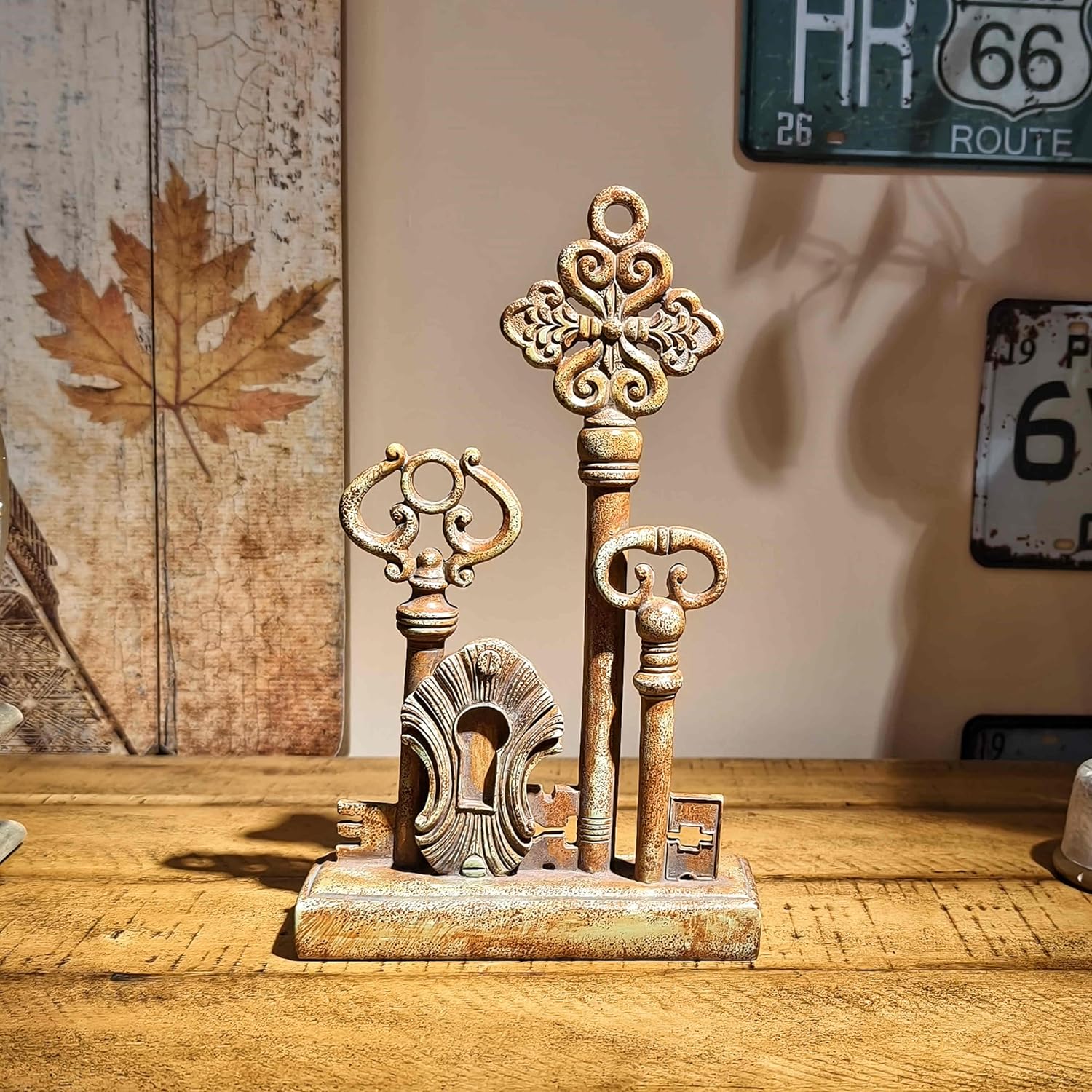 10.8‘’H Vintage Skeleton Key Figurine Resin Antique Skeleton Key Model Decoration Retro European Style Key Ornament, Collectible Key Sculpture for Living Room, Office, Bookshelf & Gift
