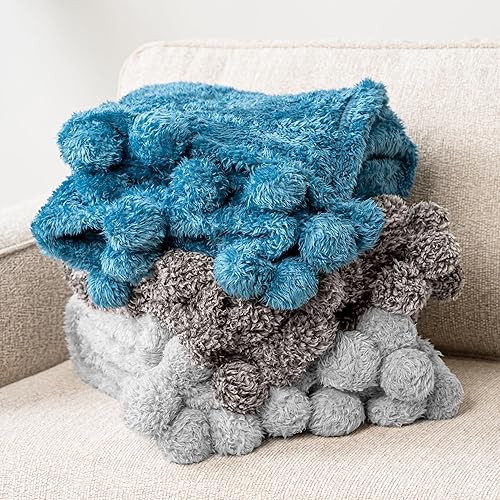 Miniatura 7 de PAVILIA Manta de sherpa gris claro para sofá, cálida manta de felpa con pompones, manta mullida para sofá cama, ligera, suave y acogedora con