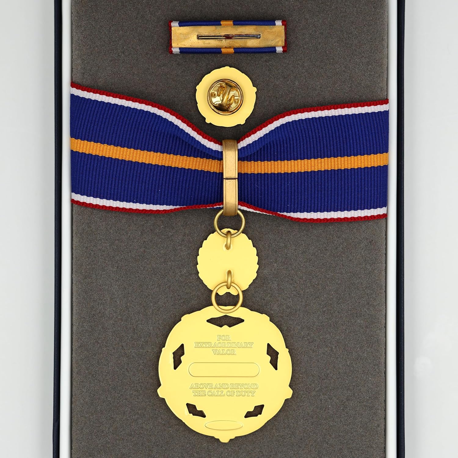 U.S. Public Safety Medal of Valor Reproduction Set – Full-Size Medal, Ribbon Bar & Lapel Pin, Presentation Case