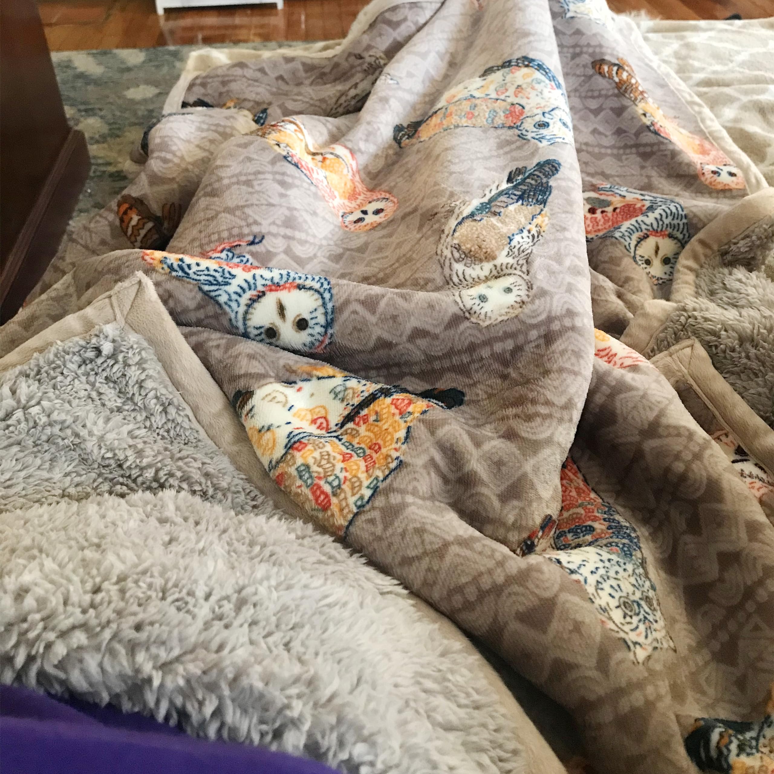 Ukeler Flannel Sherpa Throws 50'' x 60'' - Cute Colorful Owl Design Soft Plush Flannel Blanket Throws for Bed/Couch/Sofa/Office/Camping - Image 4