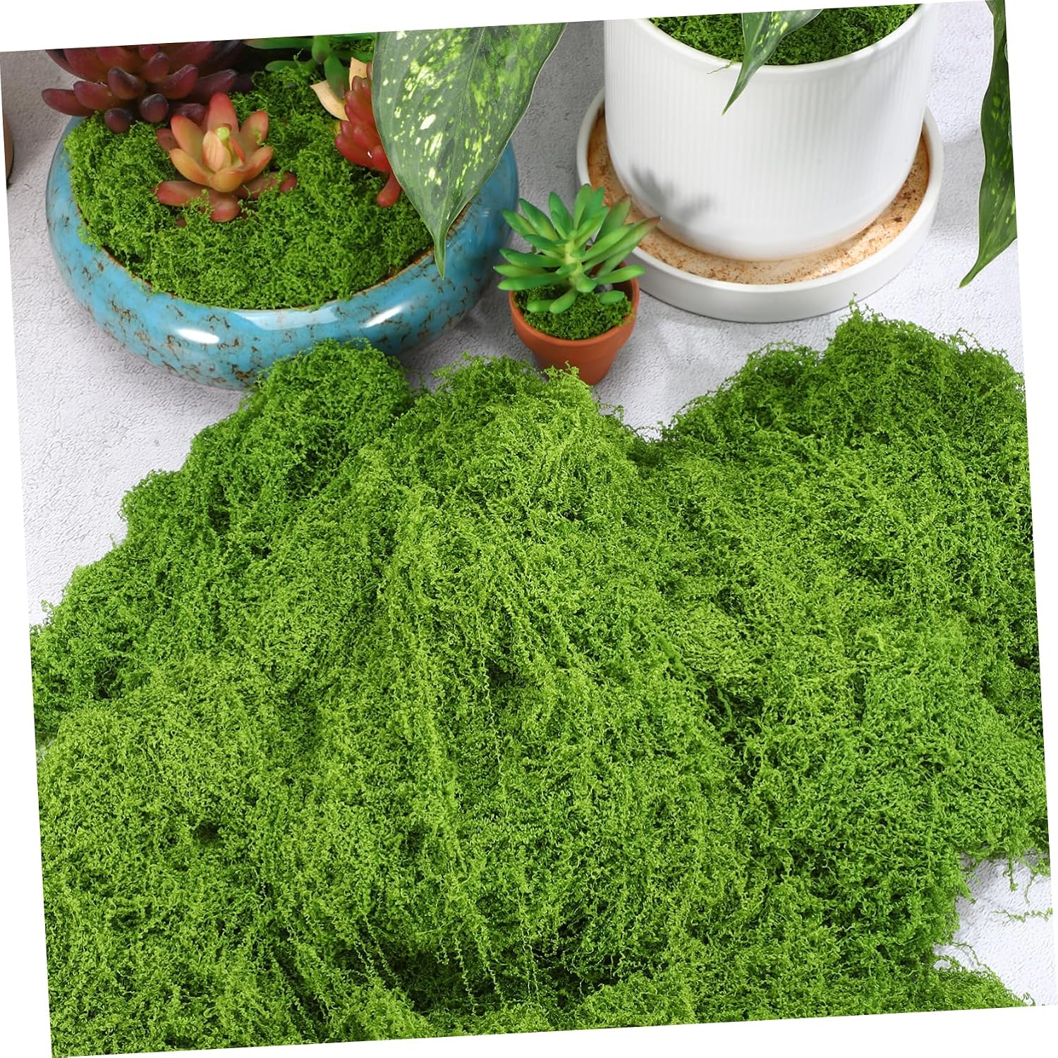 Uonlytech Artificial Moss for Centerpieces Lifelike Fake Grass for Home and Office Decor for DIY Crafts Floral Arrangements and Artistic Decoration Bag