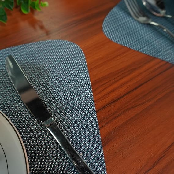 WAZAIGUR Wedge Placemats for Round Table Set of 4 Woven Vinyl Washable Placemat for Dining Table Heat Resistant Durablity Table Mats,Blue