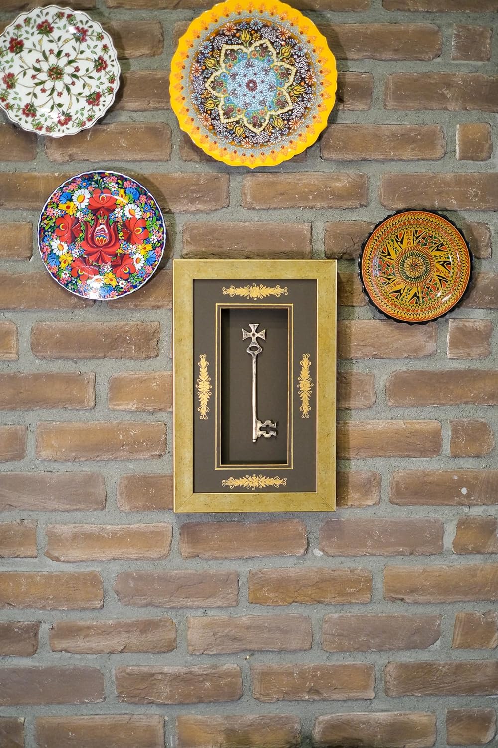 Generic Decorative Metal Key Wall Hanging, Stainless Steel Frame, for Living Spaces, Gold, AGE12900000