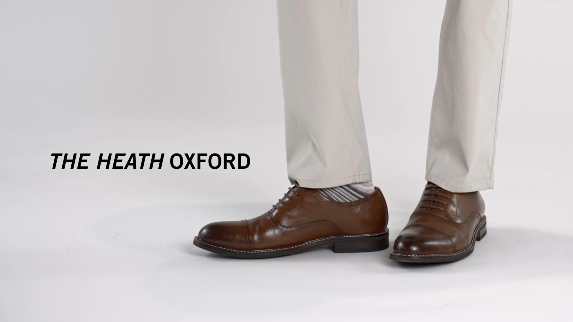 Kenneth Cole Sim-plicity Moc-toe Oxfords in Black for Men
