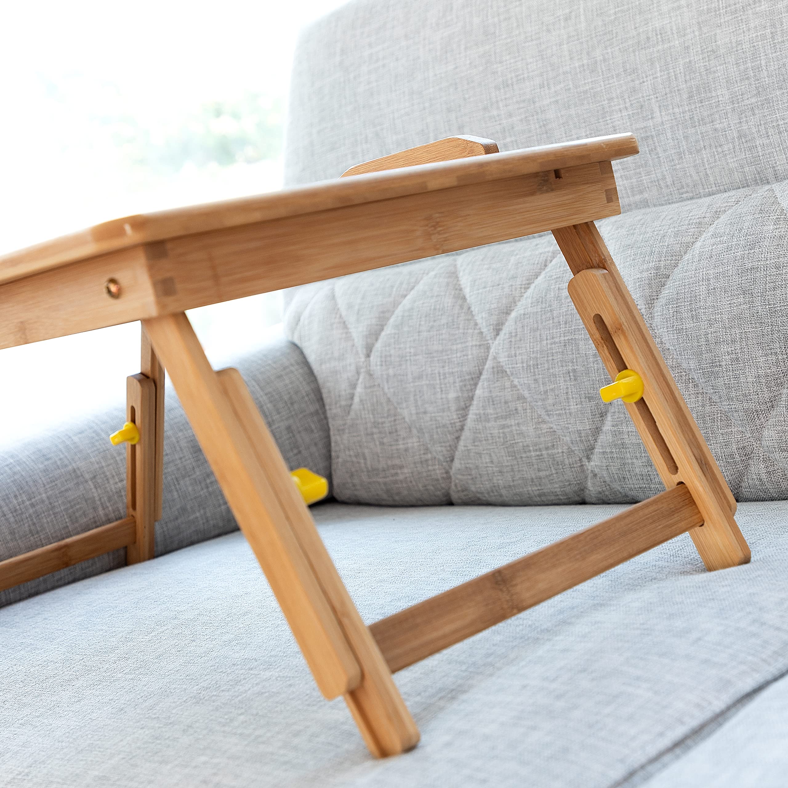 InnovaGoods Table Pliante d'Appoint en Bambou Lapwood avec Tiroir et Repose-Verre, Hauteur Réglable 21-27cm, Beige, 53,5 x 21-27 x 34 cm