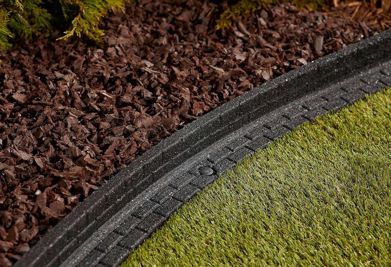 Rubberific Flexible Rubber L Shape Landscape Brick Face Edging Border for Gardens, Lawns, and Landscaping - 6 Pack (Black)