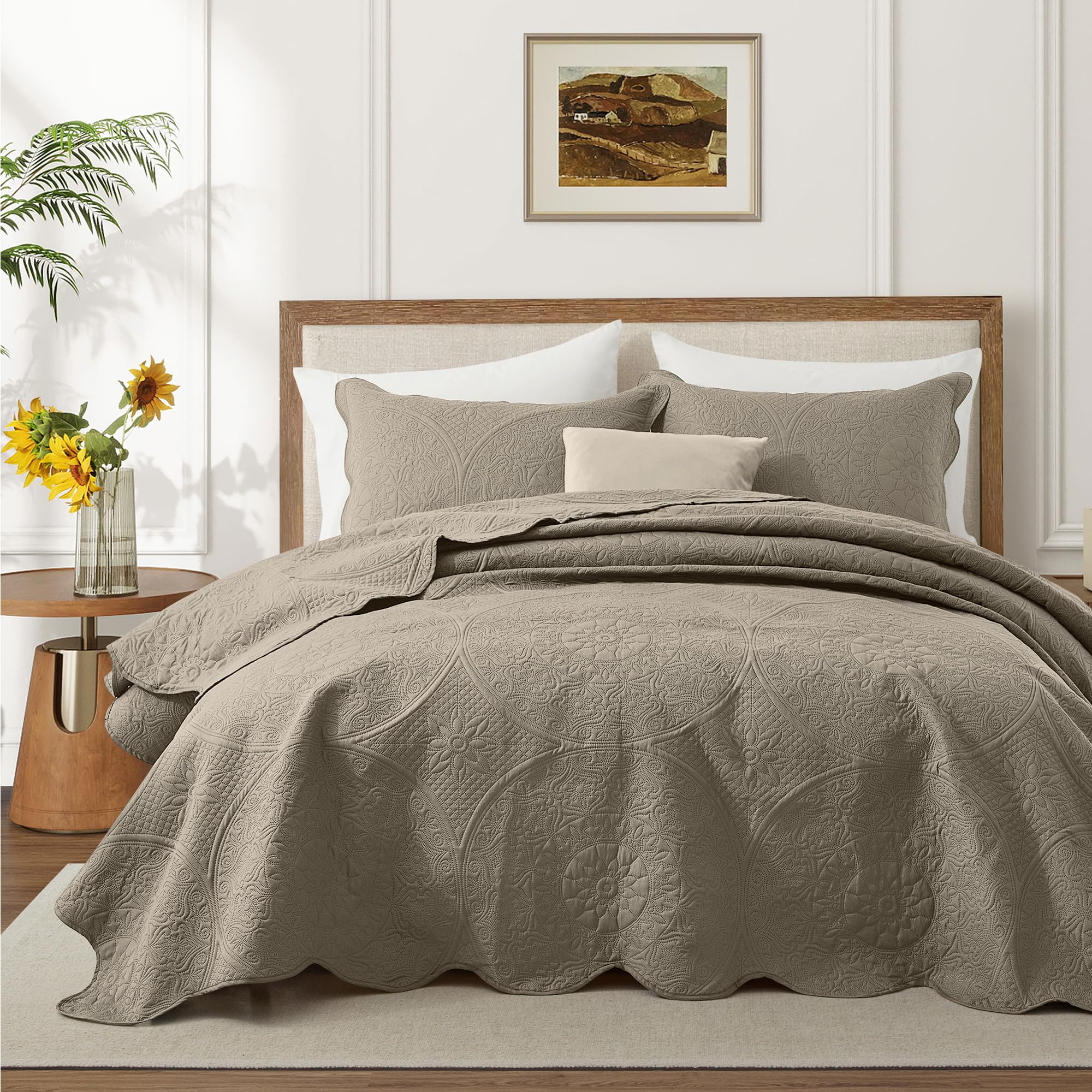 King Quilt Set Bedspread Coverlet Bedding Floral Beige 106"x96"