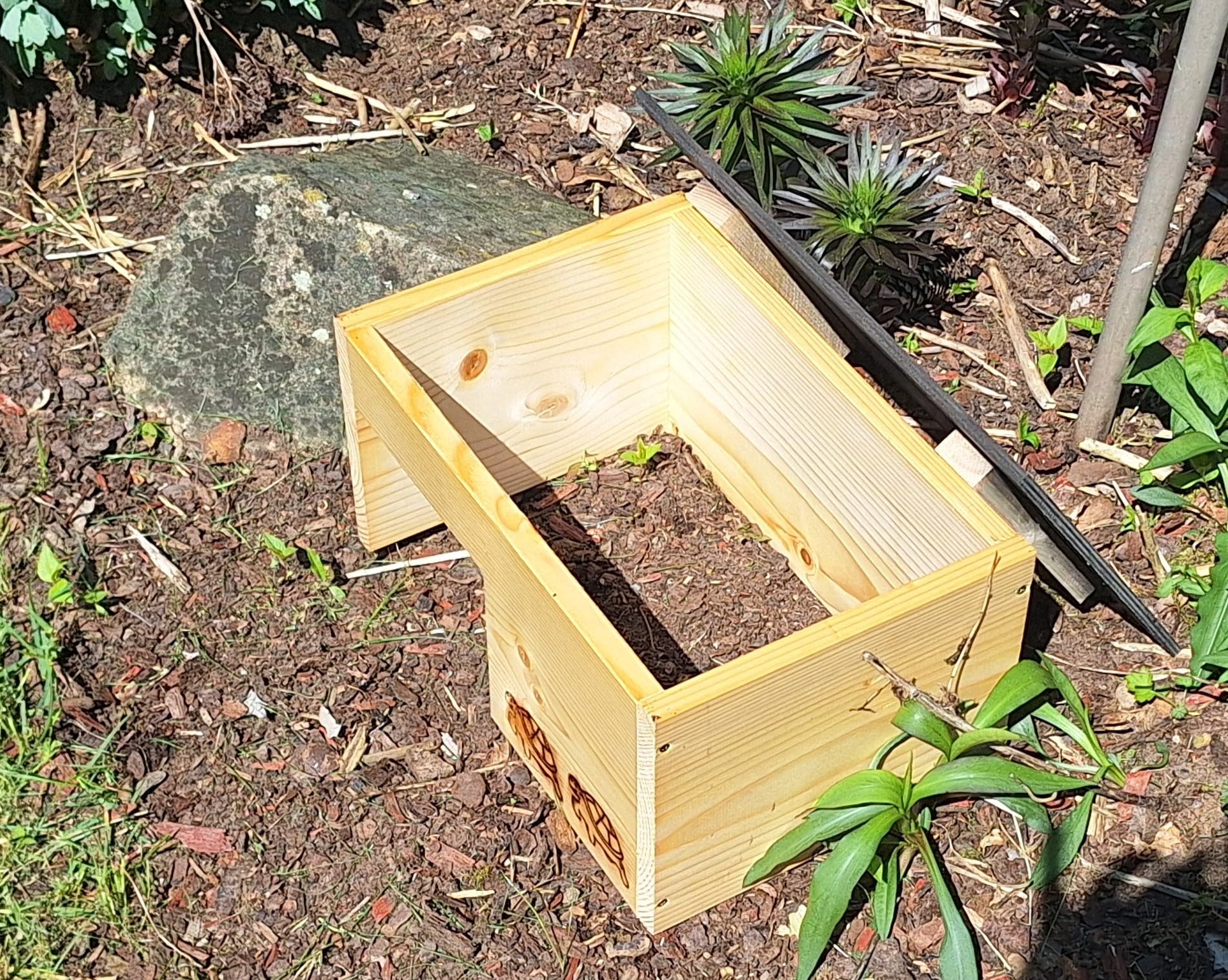 Caseta para tortugas de alta calidad (SH8) barnizada de madera maciza de 20 mm de grosor, resistente a la intemperie, para tortugas, resistente a la intemperie