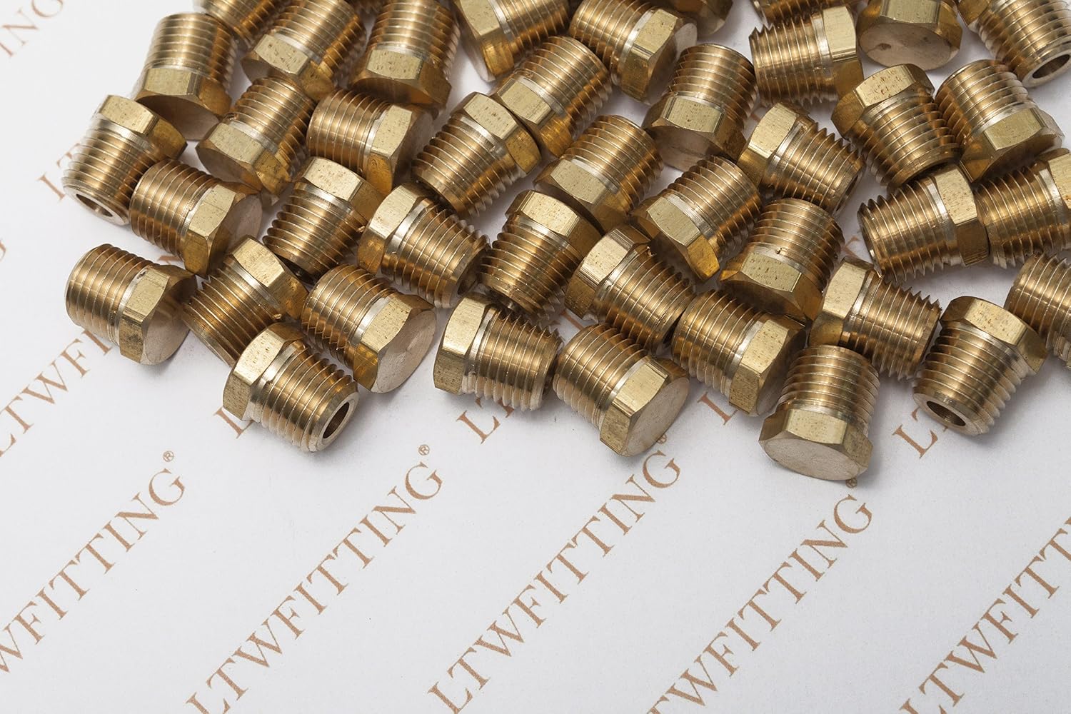 LTWFITTING Brass Pipe Hex Head Plug Fittings 1/4-Inch Male NPT Air Fuel Water Boat(Pack of 50)