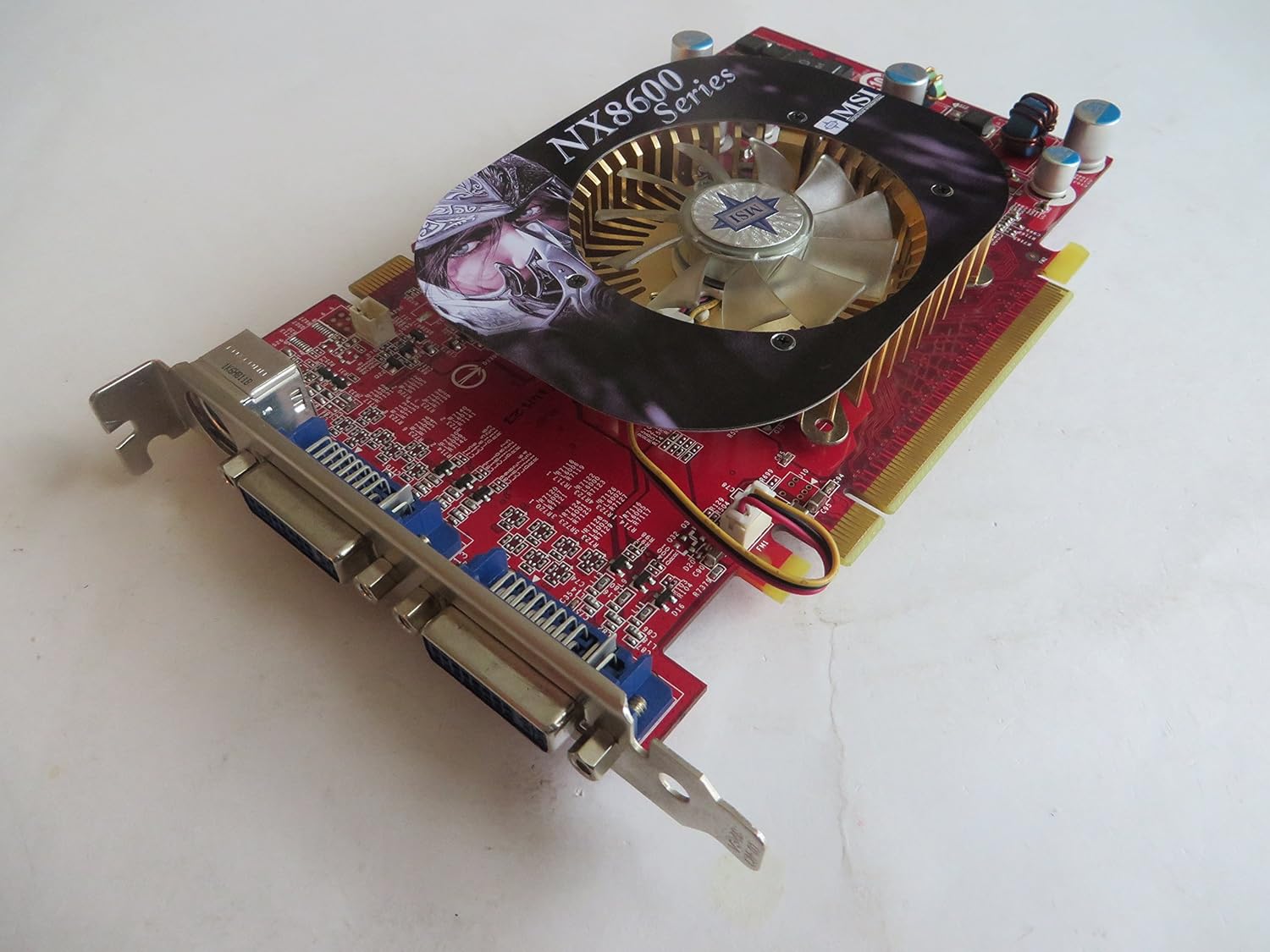 Gefore 8600GT PCIE256MB VGA 2XDVI Tv Out Dual Oc Version