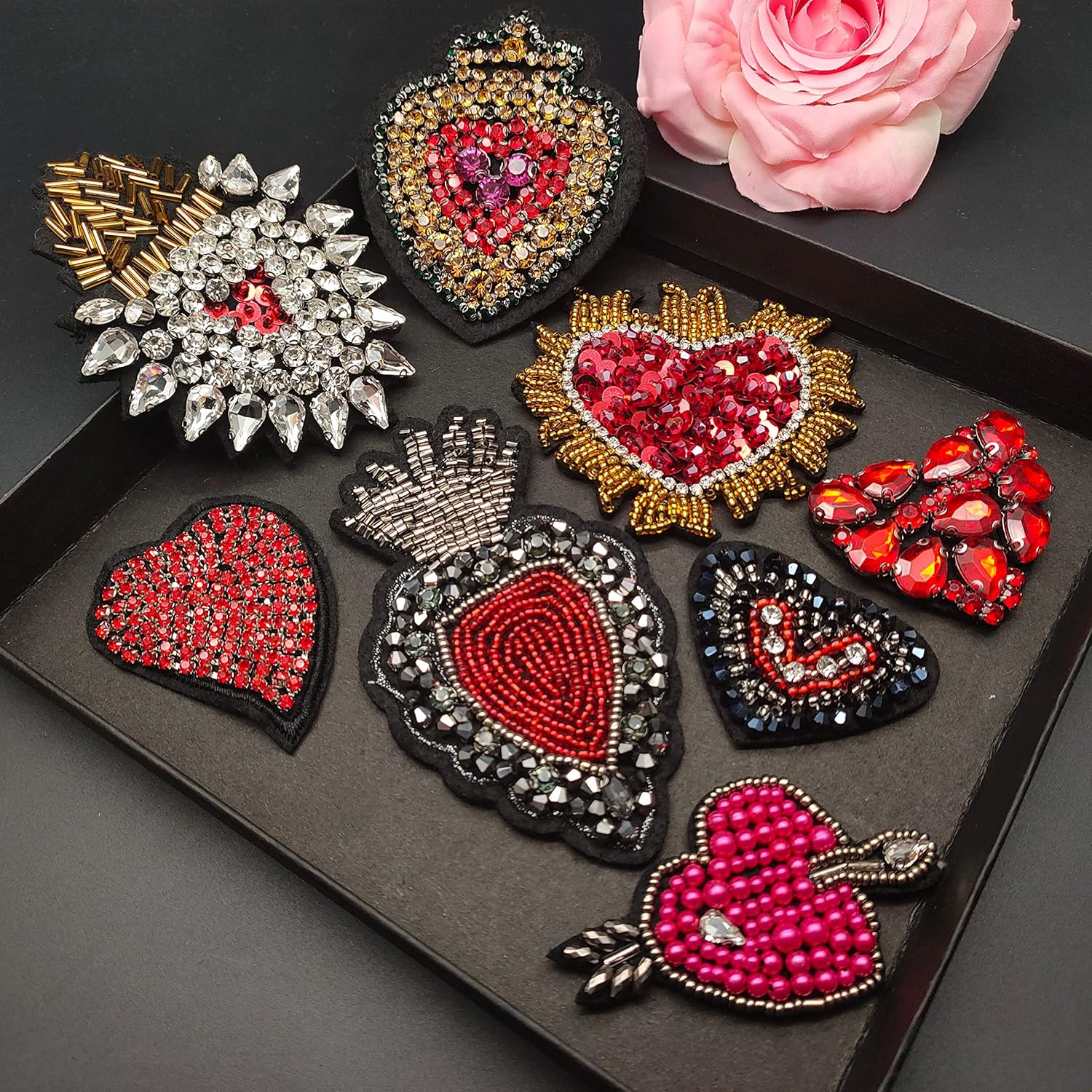 3Dラインストーンビーズパッチ ハートソーオンクリスタルパッチビーズアップリケかわいいラブメダル(カラー: Z)