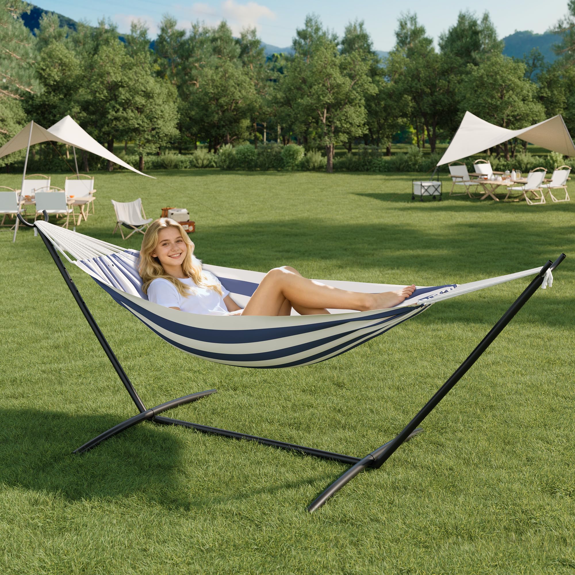 Garvee Hamac Double Robuste pour 2 Personnes avec Support en Acier – Lit brésilien en Coton – Capacité 450 LB – Portable avec Sac de Transport – Idéal Jardin, Camping, terrasse – Rayé Bleu et Blanc