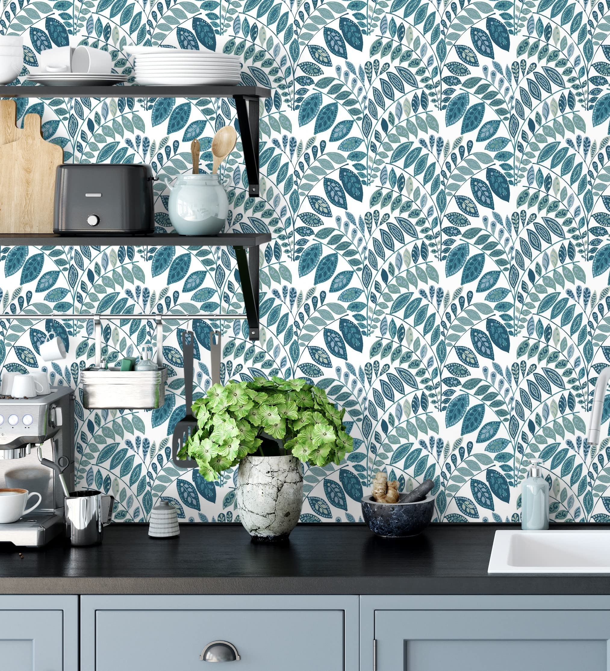 Papier peint nordique turquoise GAULAN pour une cuisine lumineuse