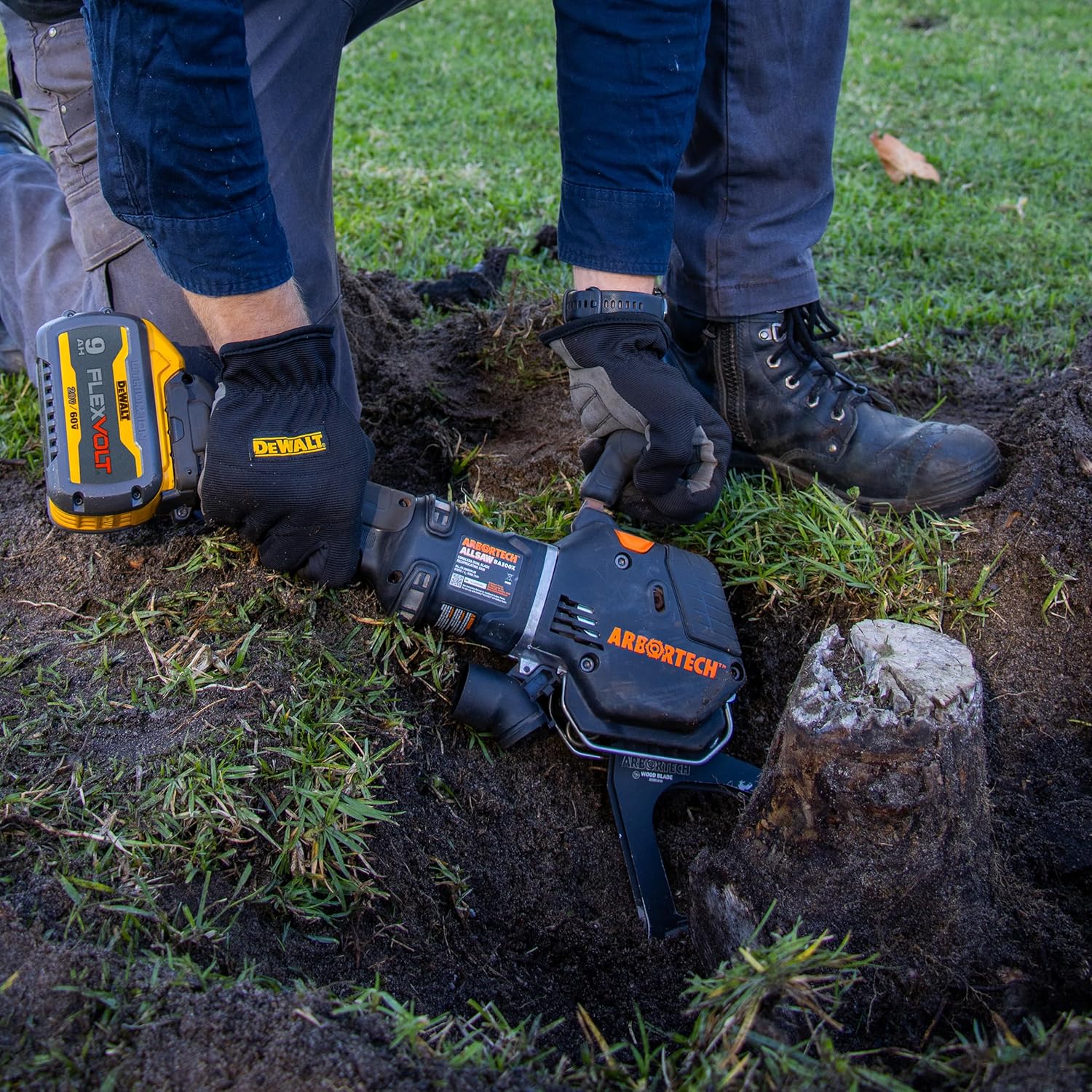 ARBORTECH ALLSAW BA200X Cordless Tool 60V powered by DeWalt® Landscaping Kit - Turf and Wood Blades | ALL.FG.200KITWT.20