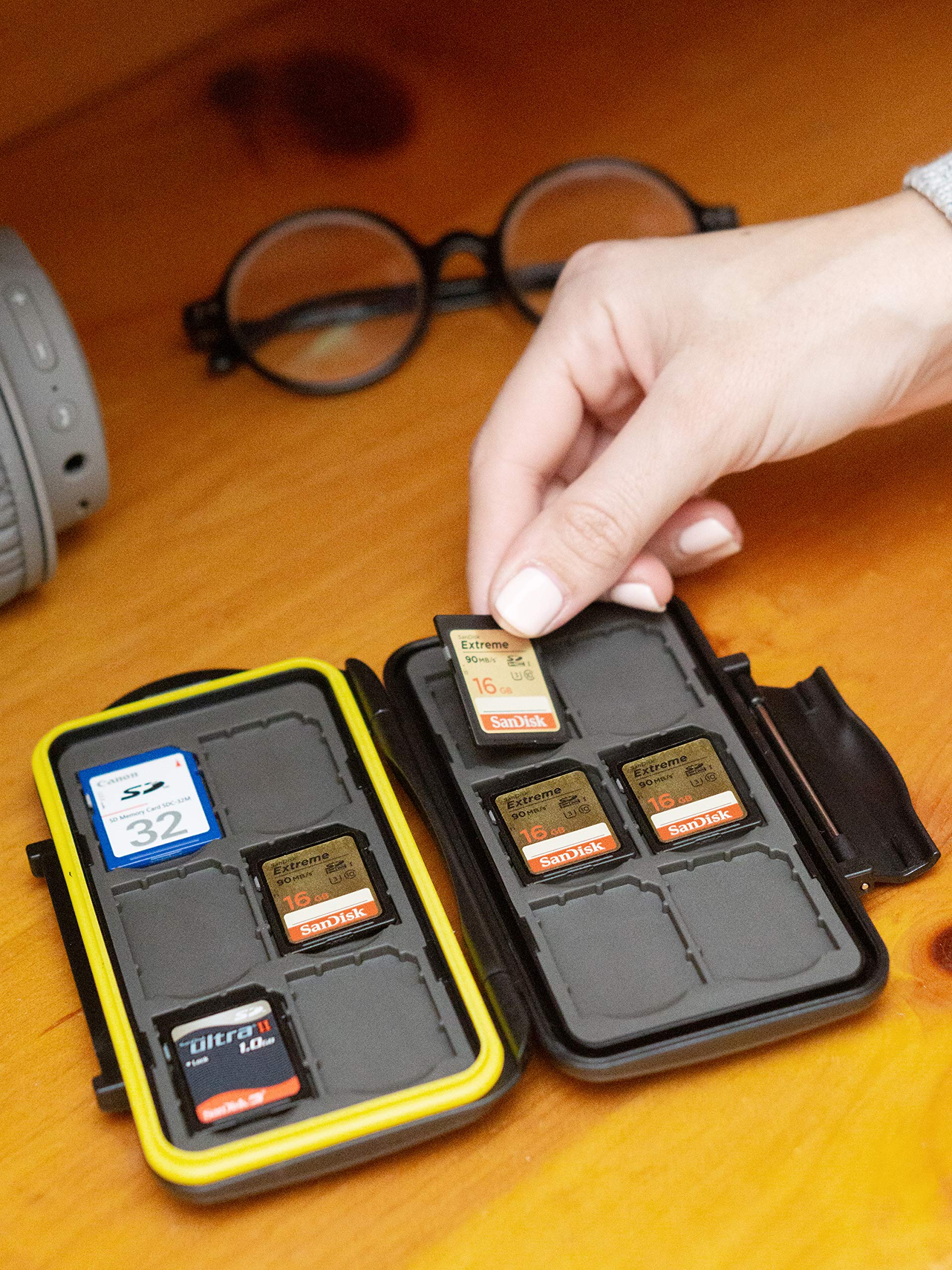 Custodia impermeabile protettiva scheda di memoria per 12 schede SD. Porta Schede Memoria. Cassa Stoccaggio e trasporto. Memory Card Case, Sacchetto Bustina Borsone, Scatola di stoccaggio
