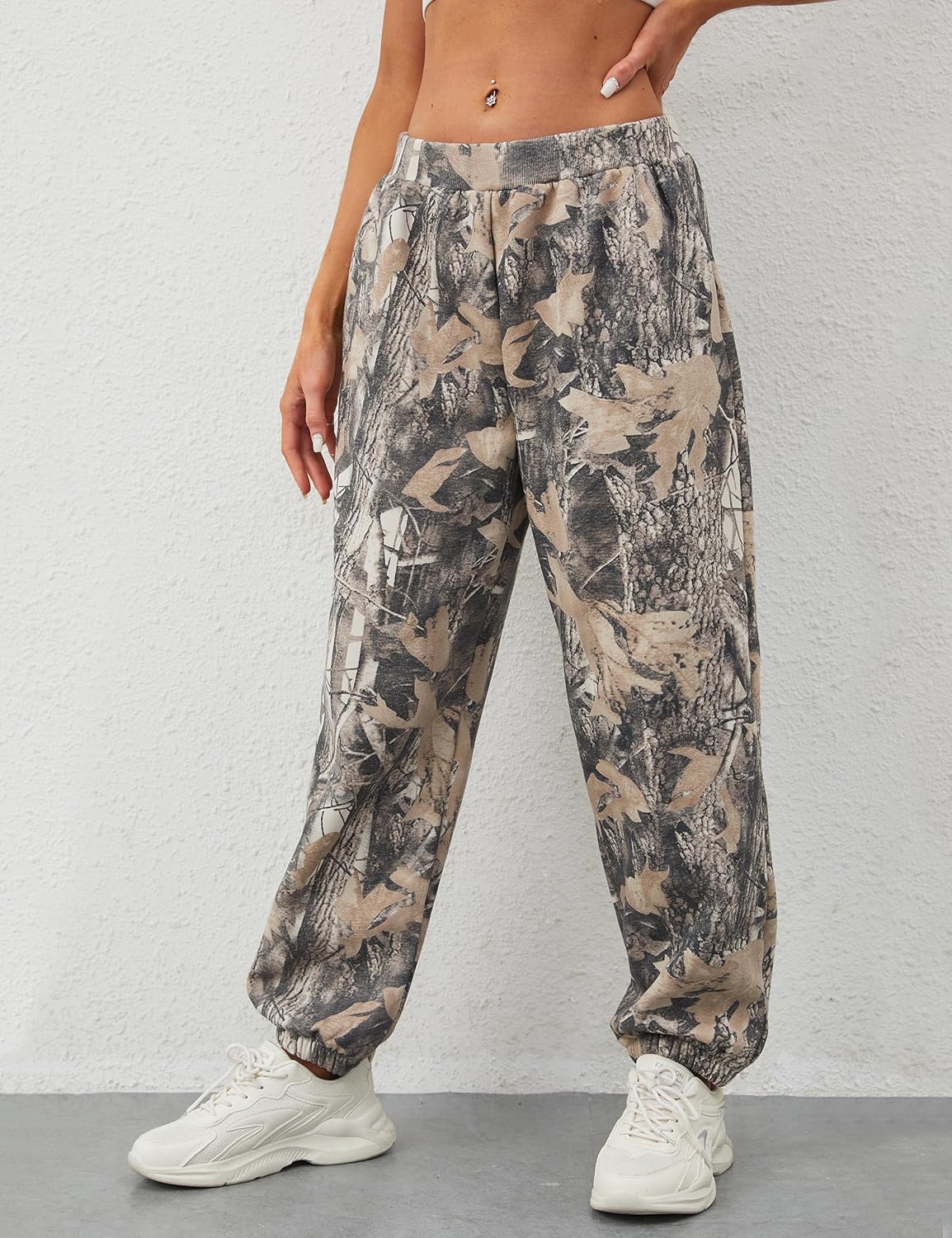 Women's Baggy Fleece Sweatpants Casual High Waisted Joggers Pants Fitted Sweat Pants with Pockets - Image 6