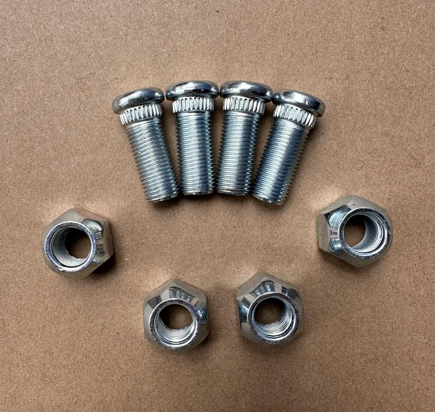 4pcs 1/2"-20 x 1.25 in. Length 13.9mm Knurl Wheel Stud 72410013 w/Lugs