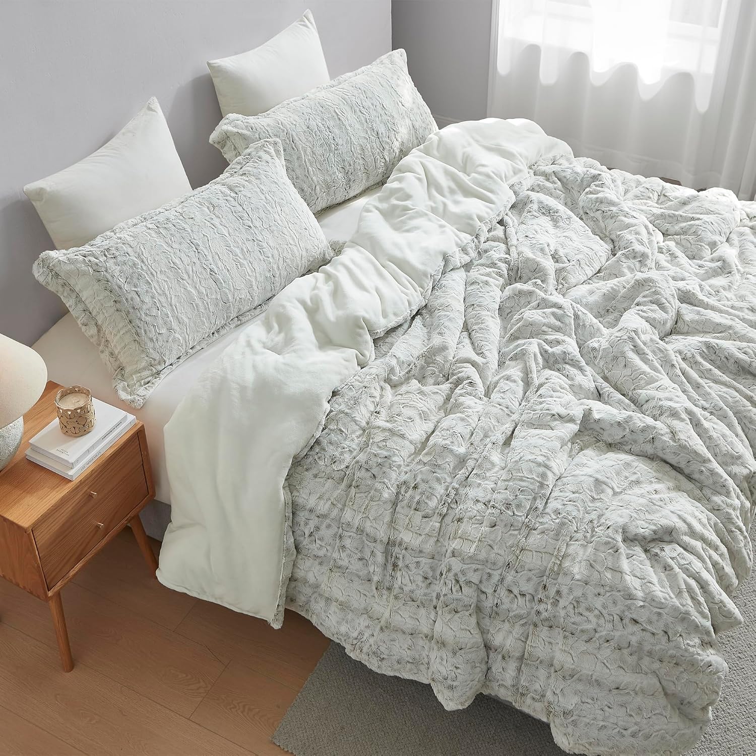 Byourbed Snow Leopard - Coma Inducer® Oversized King Comforter Set